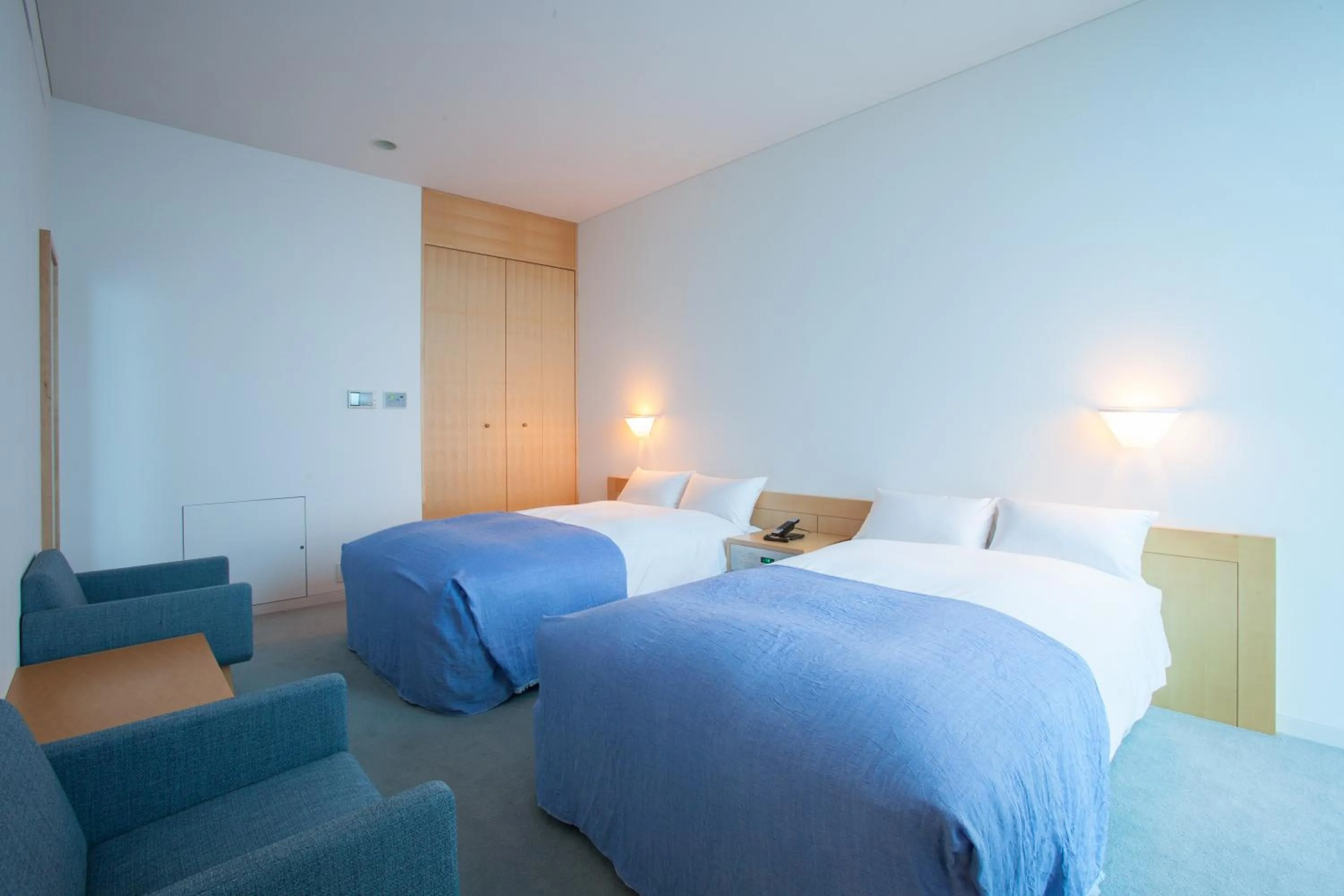 Bedroom, Bed in SETOUCHI RETREAT by Onko Chishin