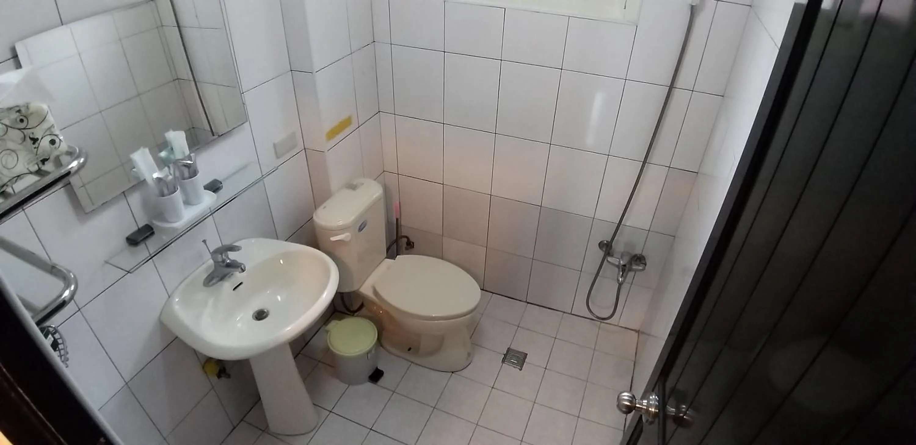 Shower in Kao Mama B&B