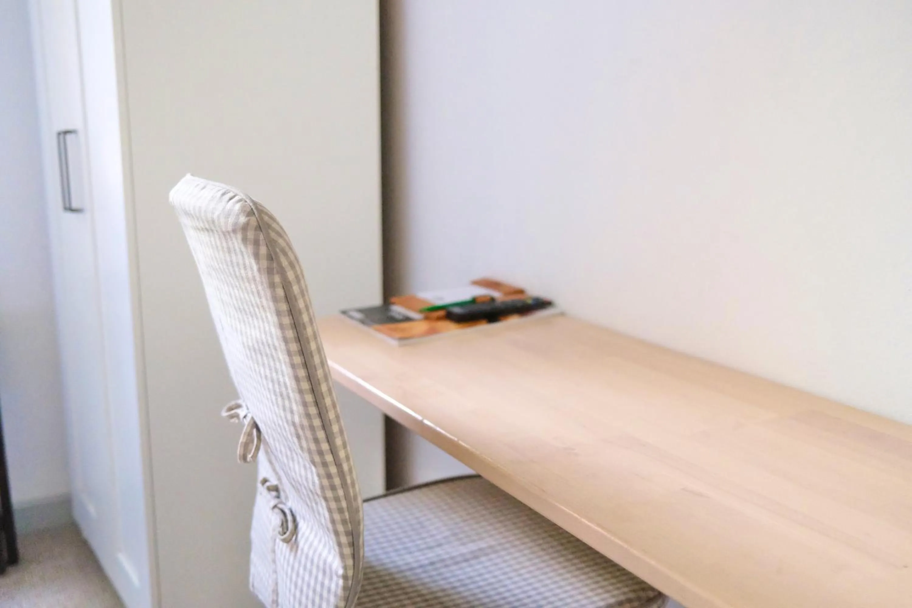 furniture, Bed in Dalziel Lodge