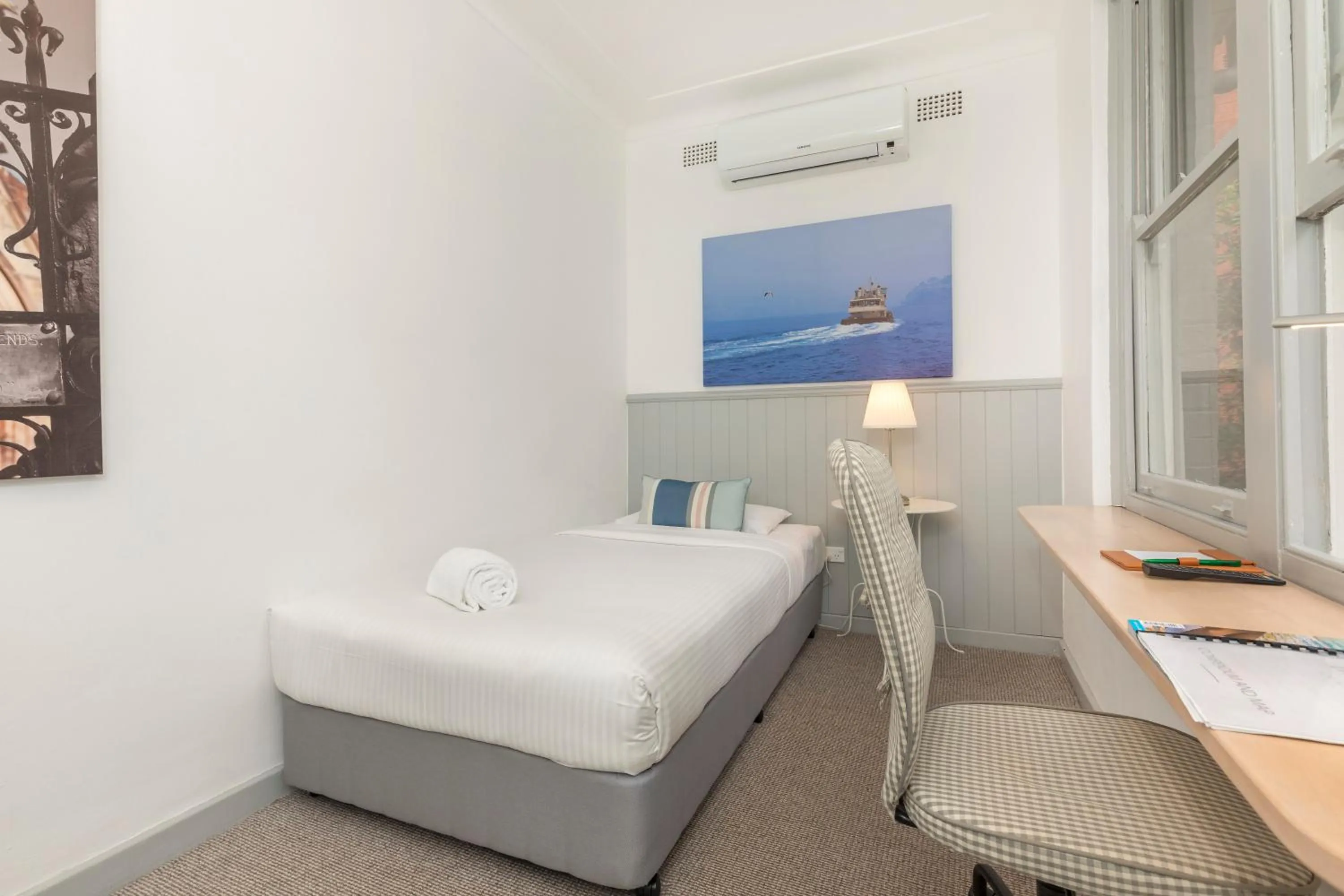 TV and multimedia, Bed in Dalziel Lodge