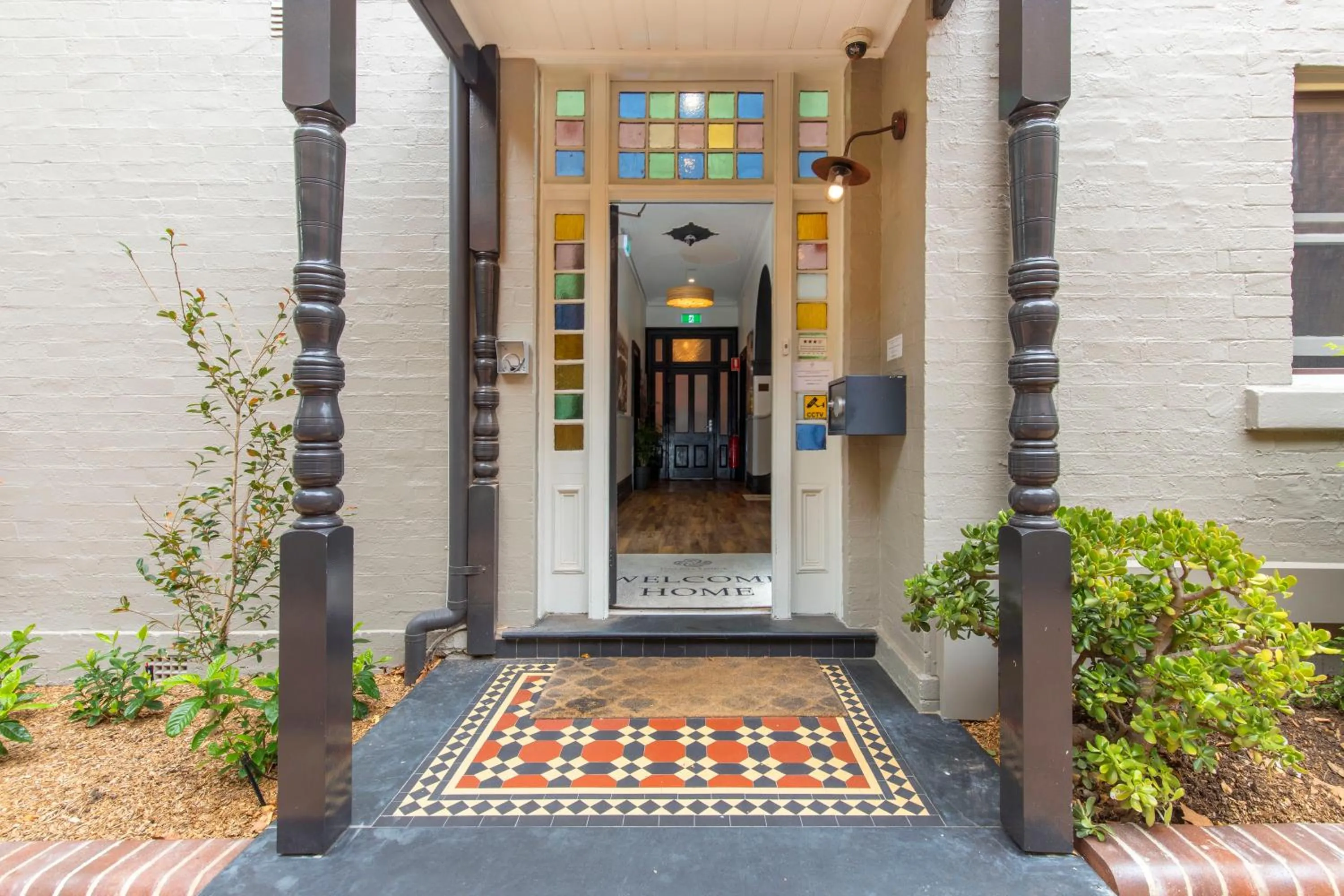 Facade/entrance in Dalziel Lodge
