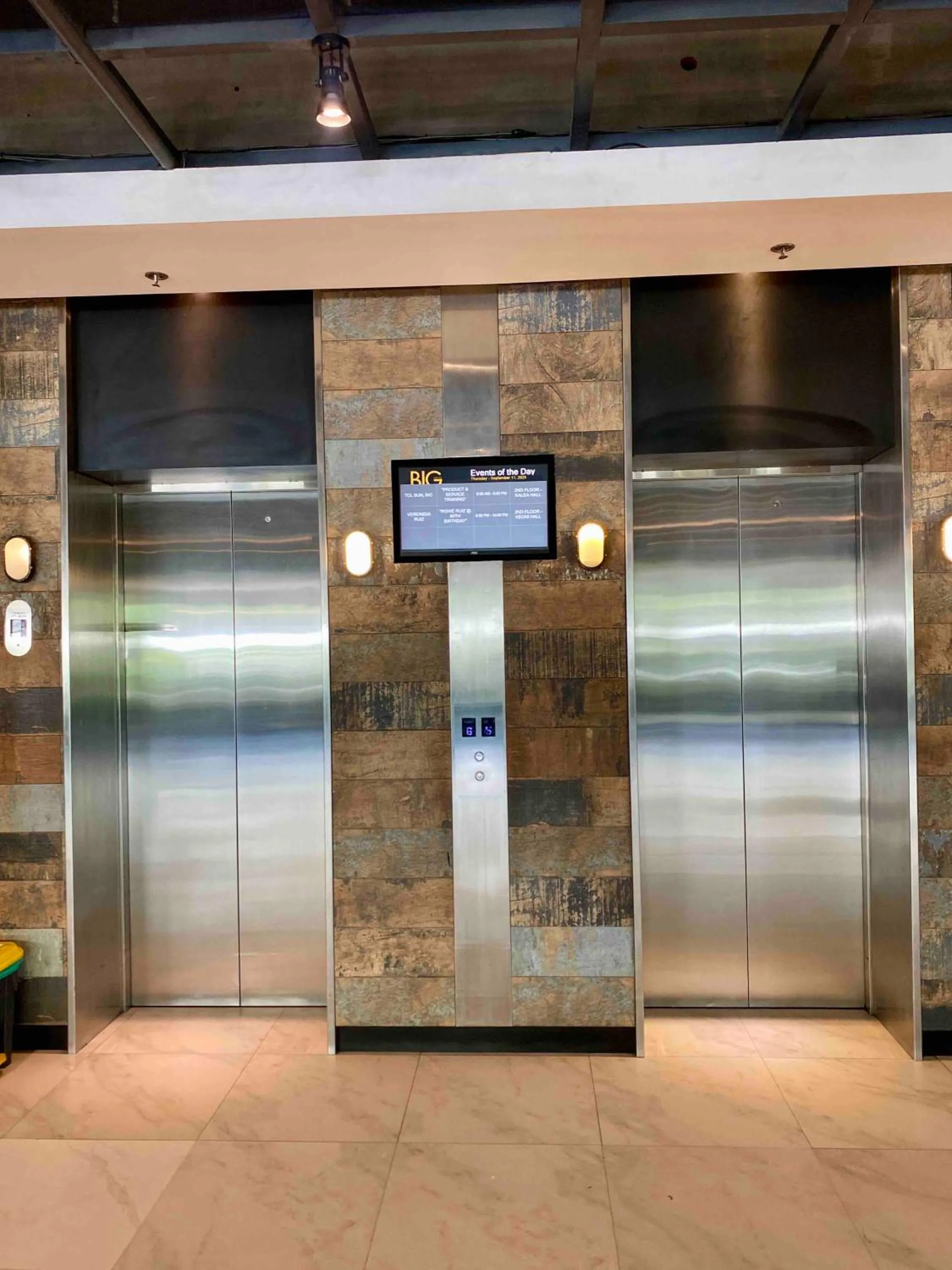 elevator in Big Hotel