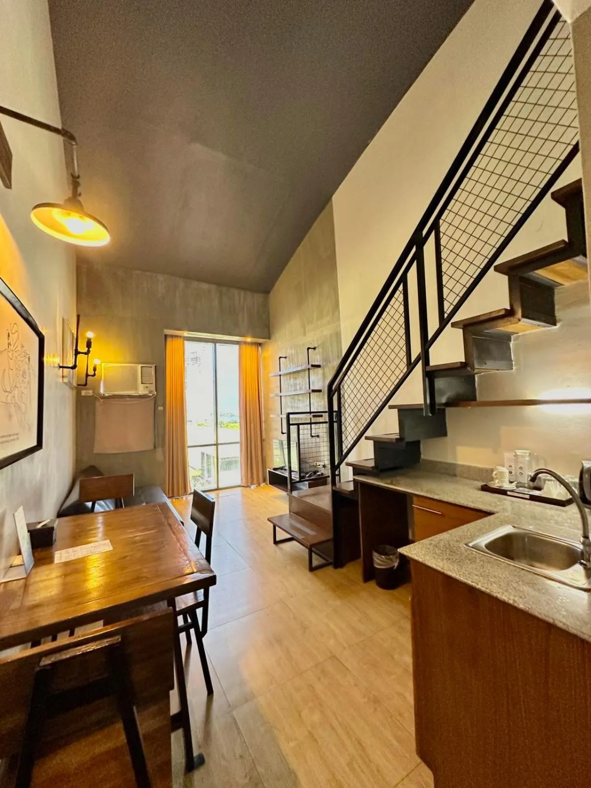 Photo of the whole room in Big Hotel