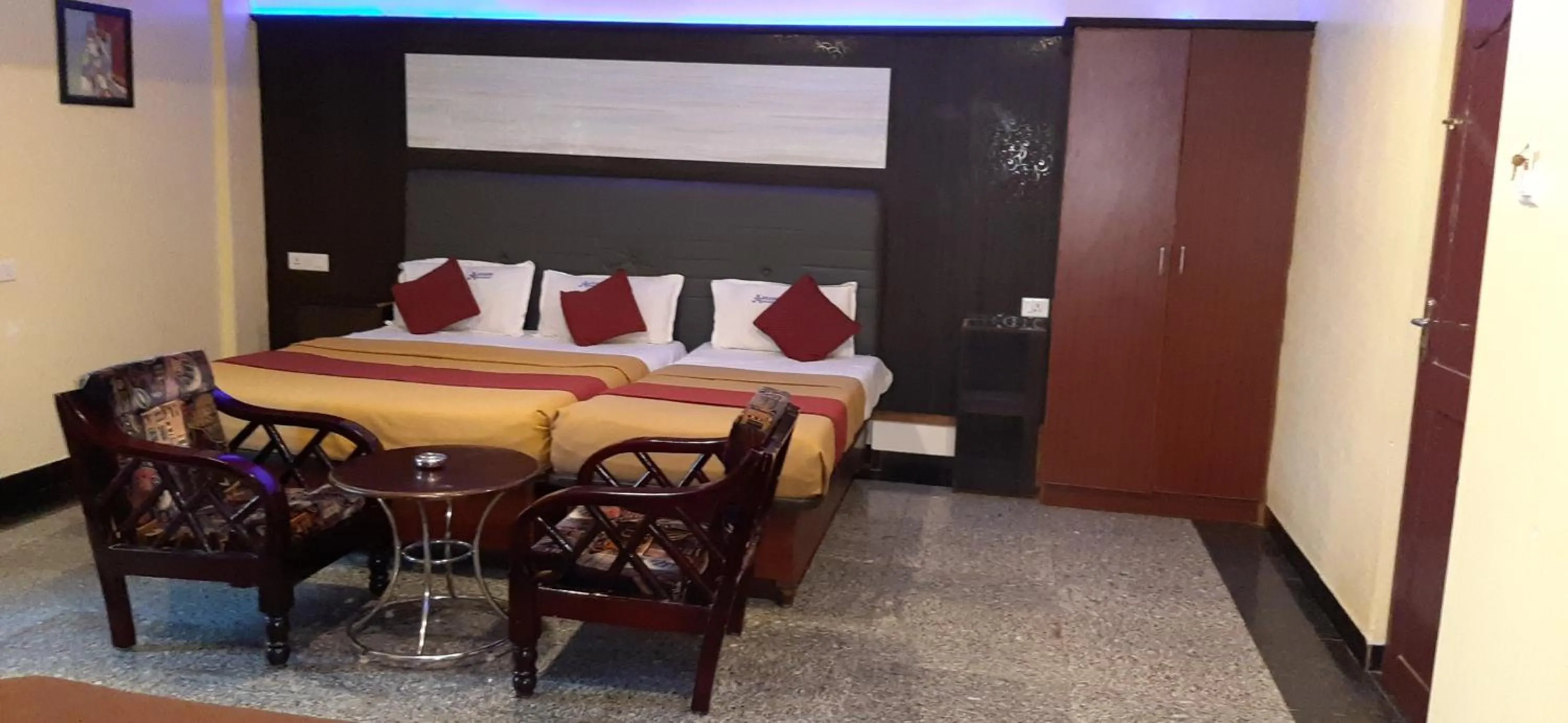 Photo of the whole room in Aakash Residency