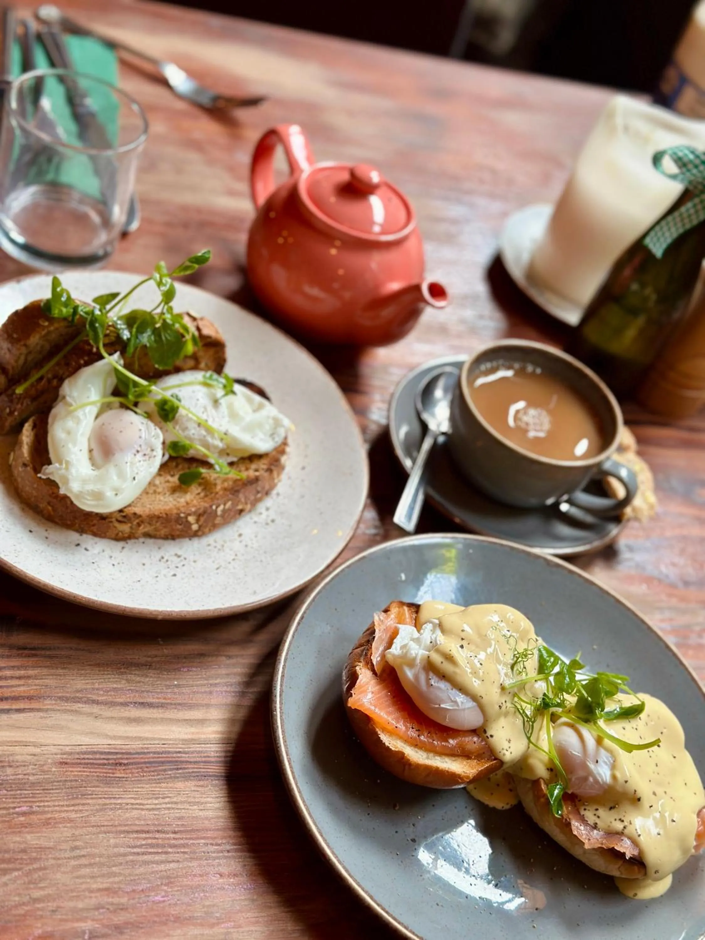 Breakfast in The Ivy House