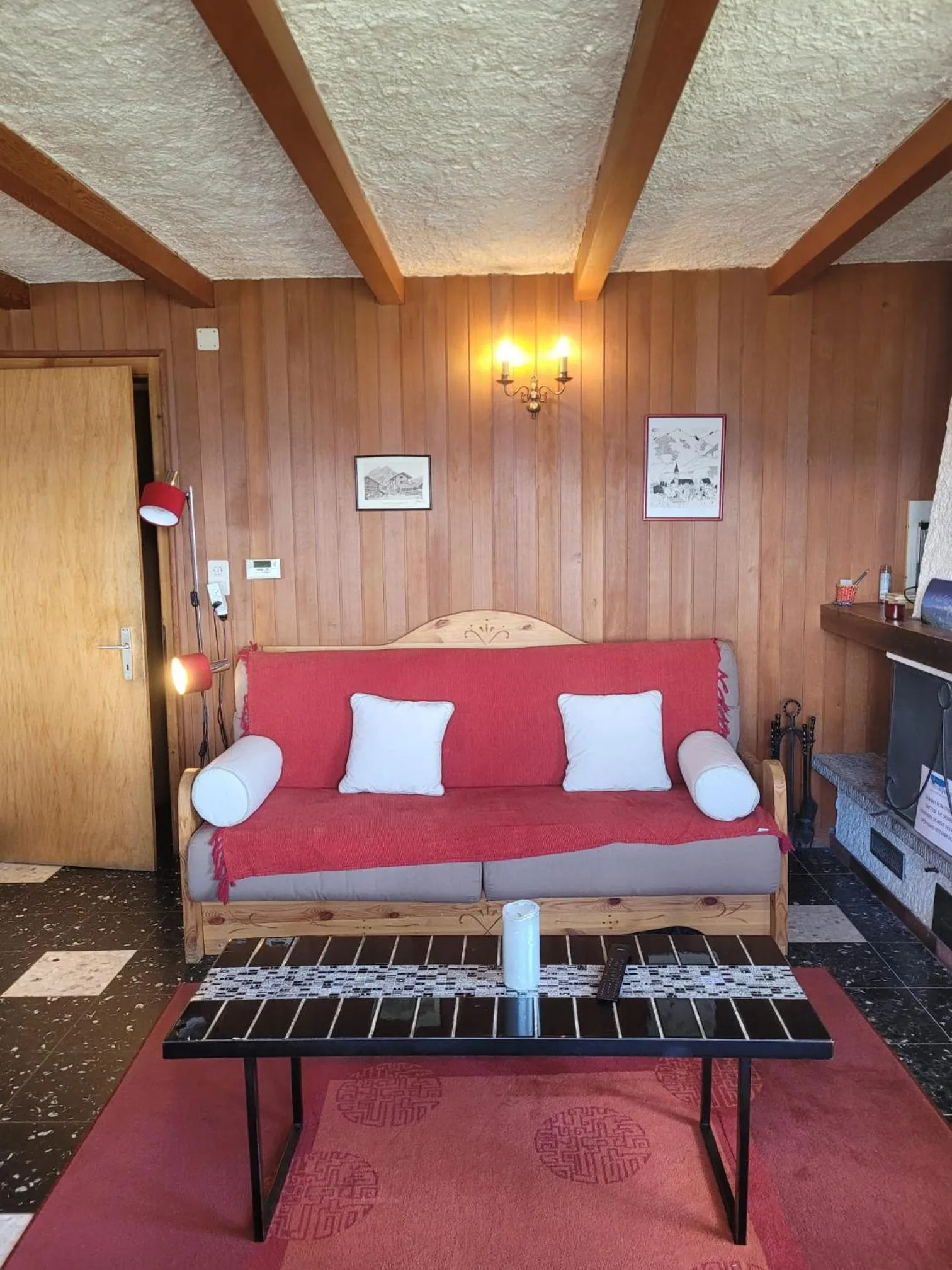Three-Bedroom Apartment in La Crettaz app dans chalet - SUNNY apartment 6 p