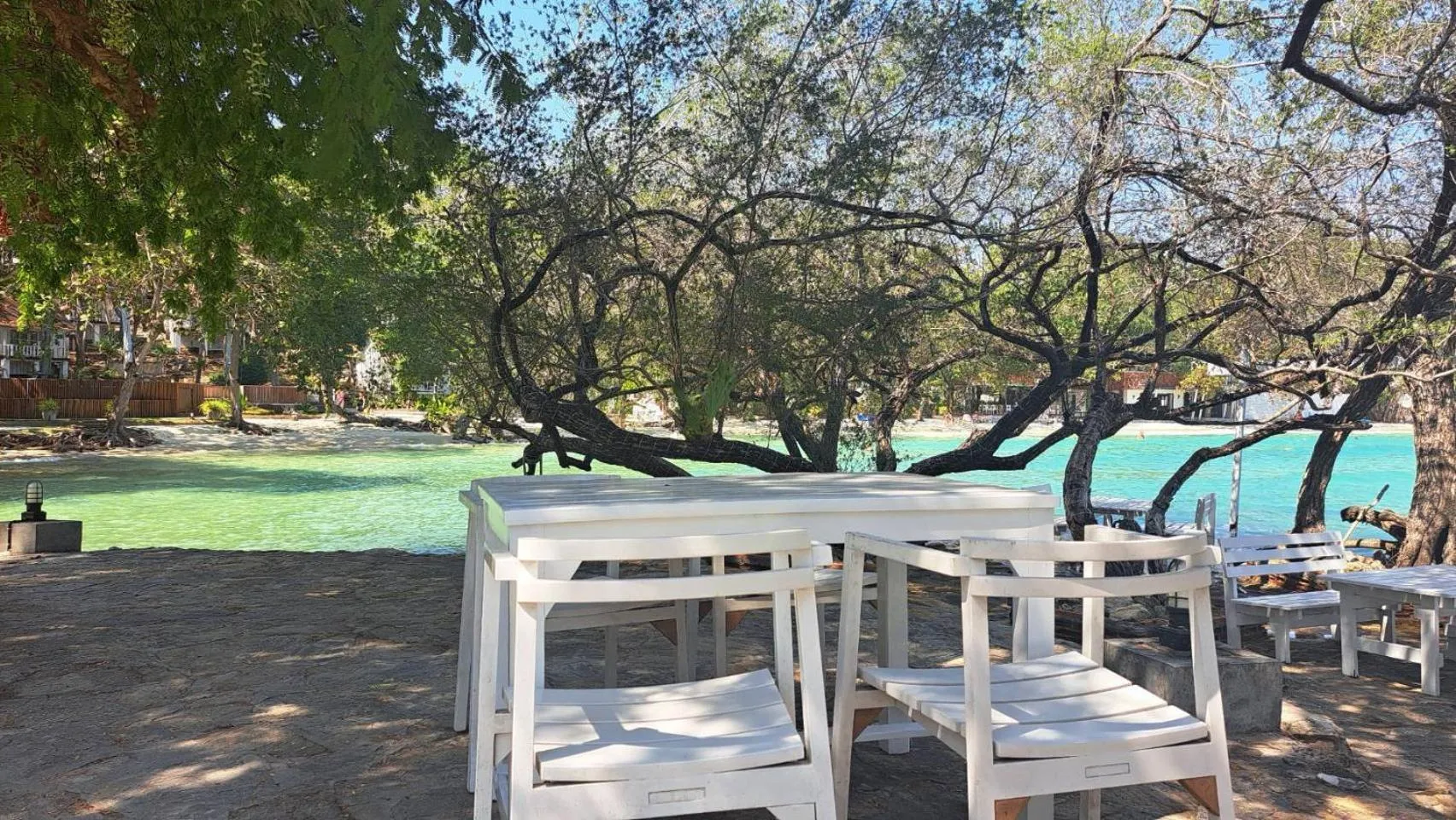 Restaurant/places to eat in The C Samet Beach Resort SHA Plus