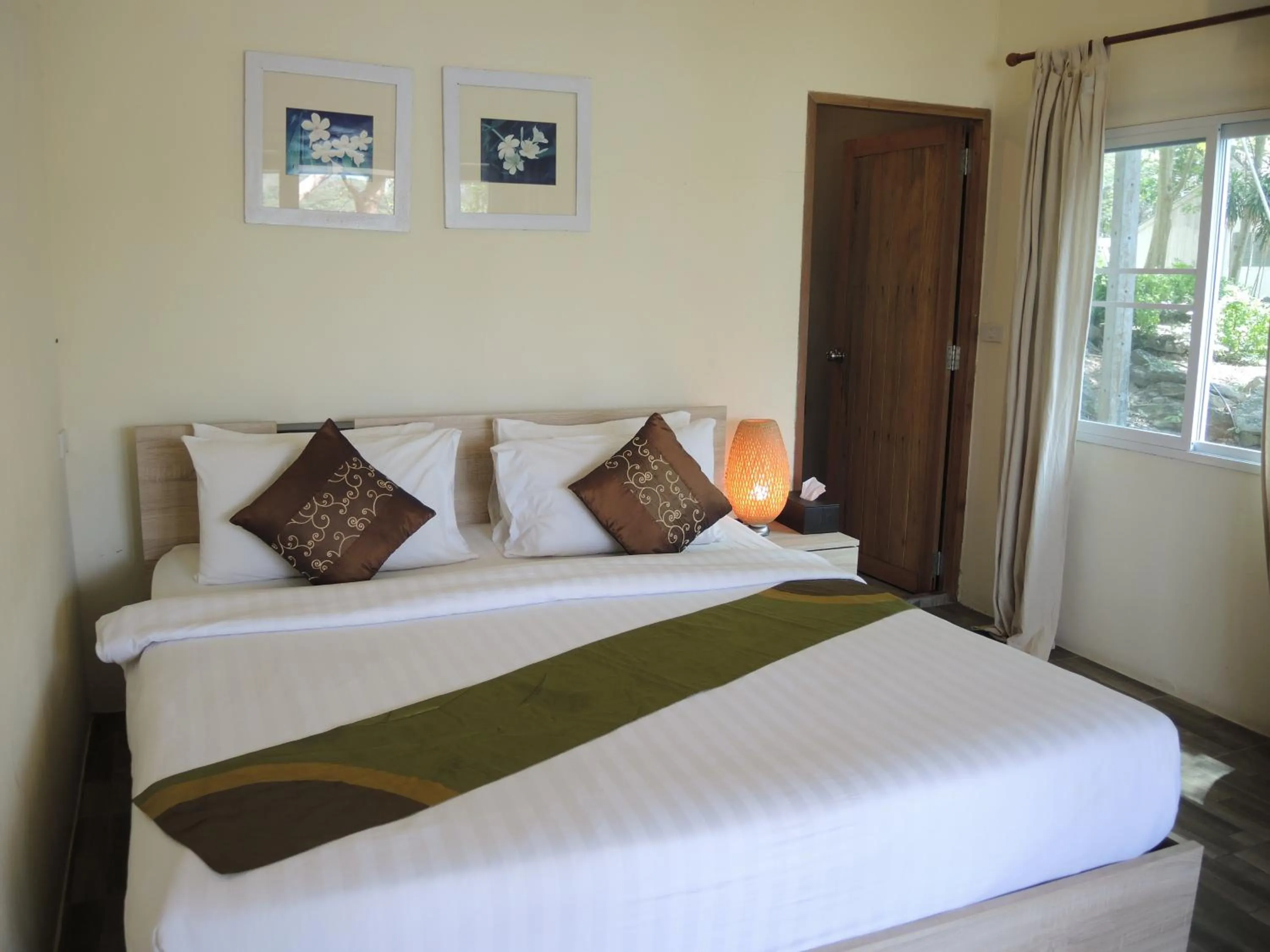Bedroom, Bed in The C Samet Beach Resort SHA Plus