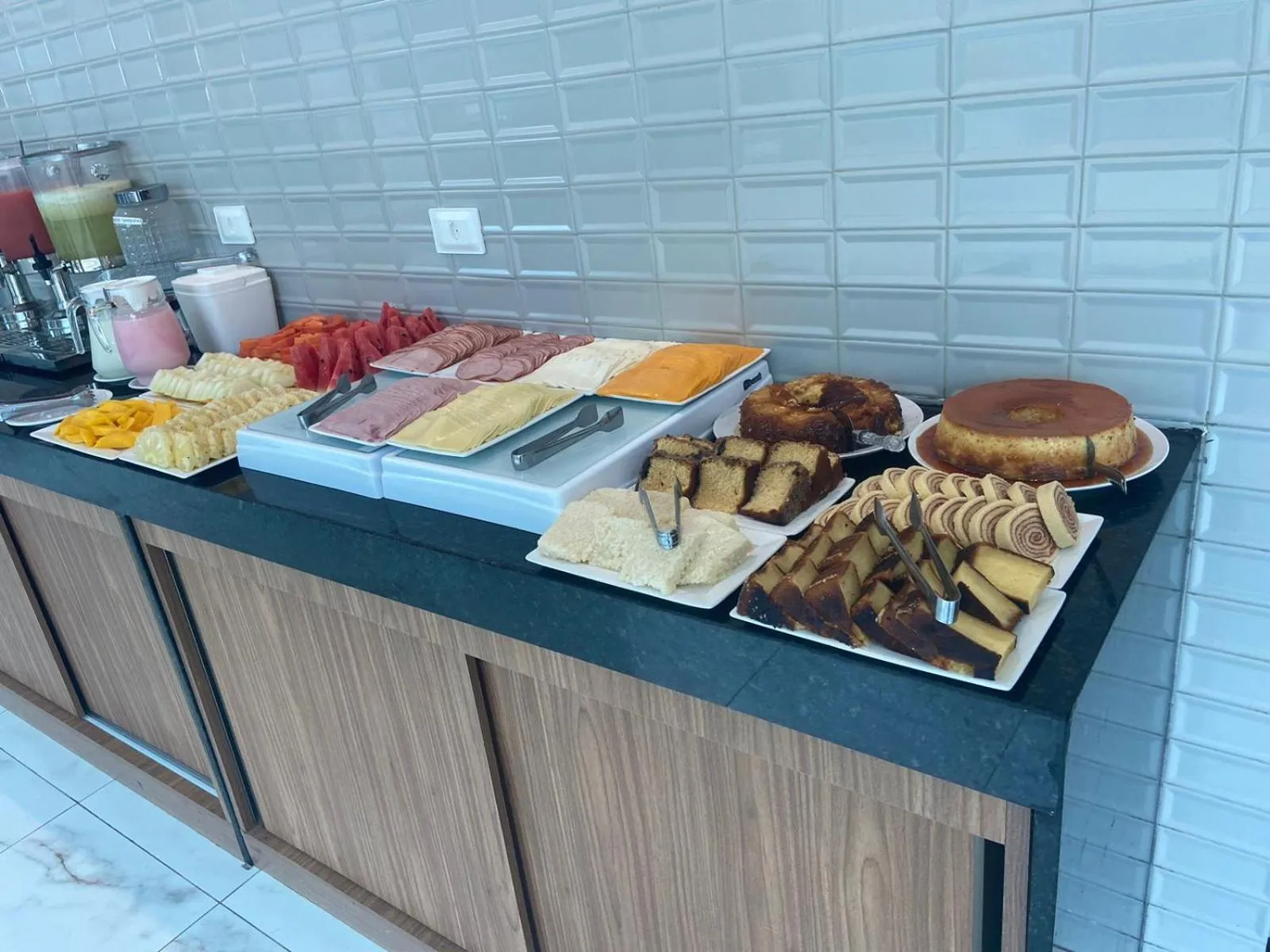 Food and drinks in Pousada Sky Beach Flat