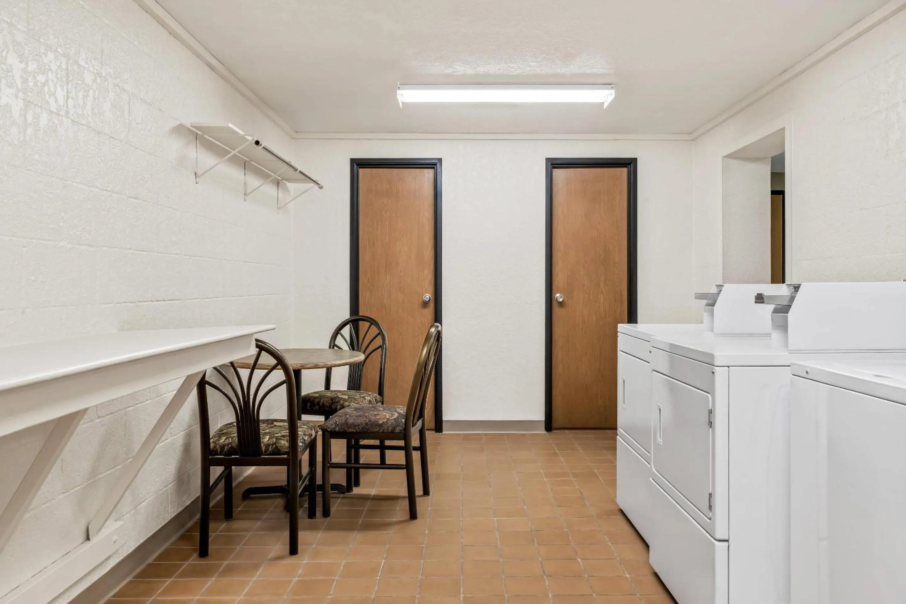 Other in Econo Lodge, Downtown Custer Near Custer State Park and Mt Rushmore