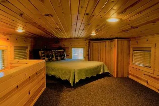 Bed in Cold Springs Resort