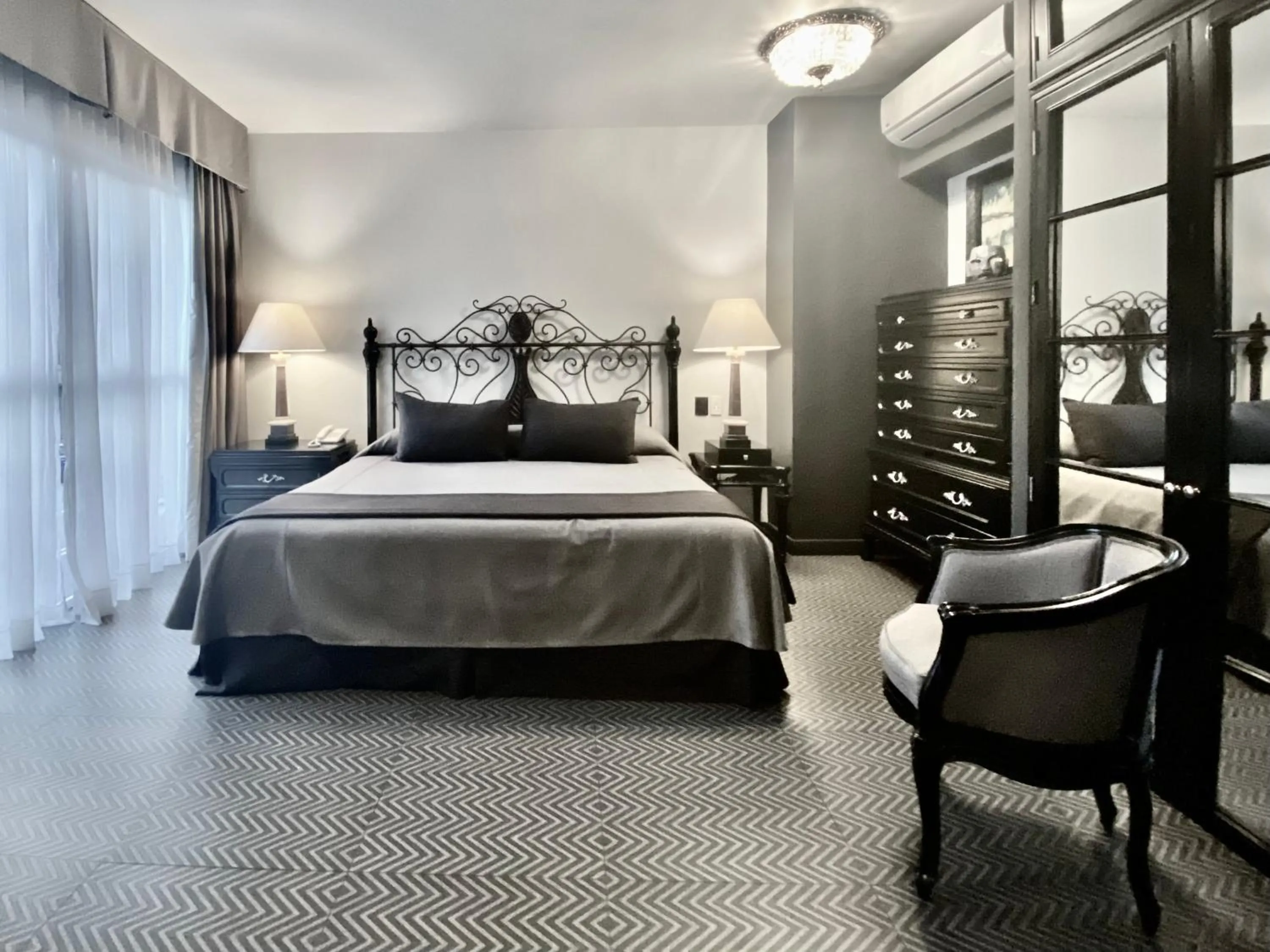 Bed in Casa Corp Boutique Suites in Condesa