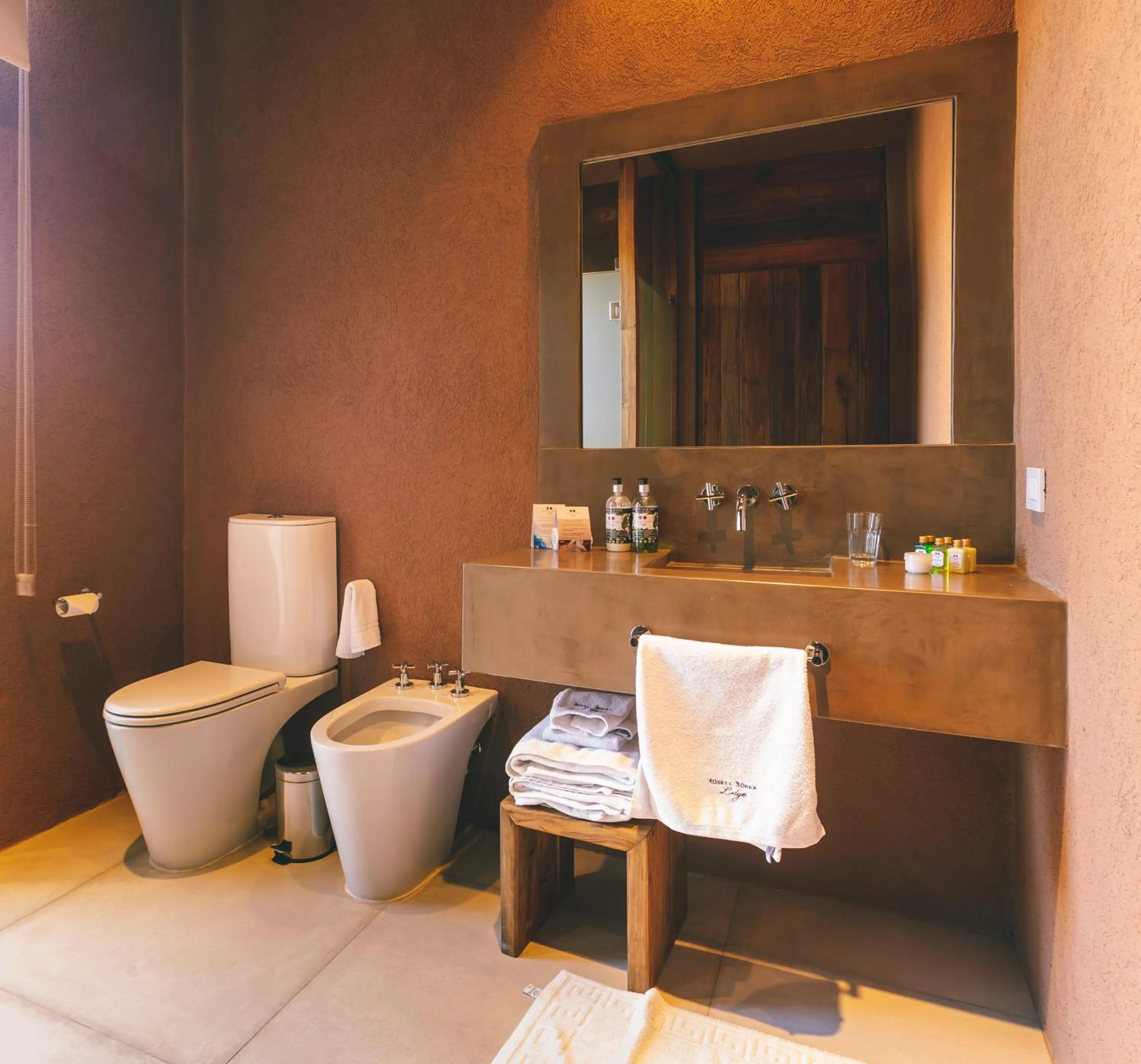 Toilet in Rosell Boher Winery Lodge & Spa