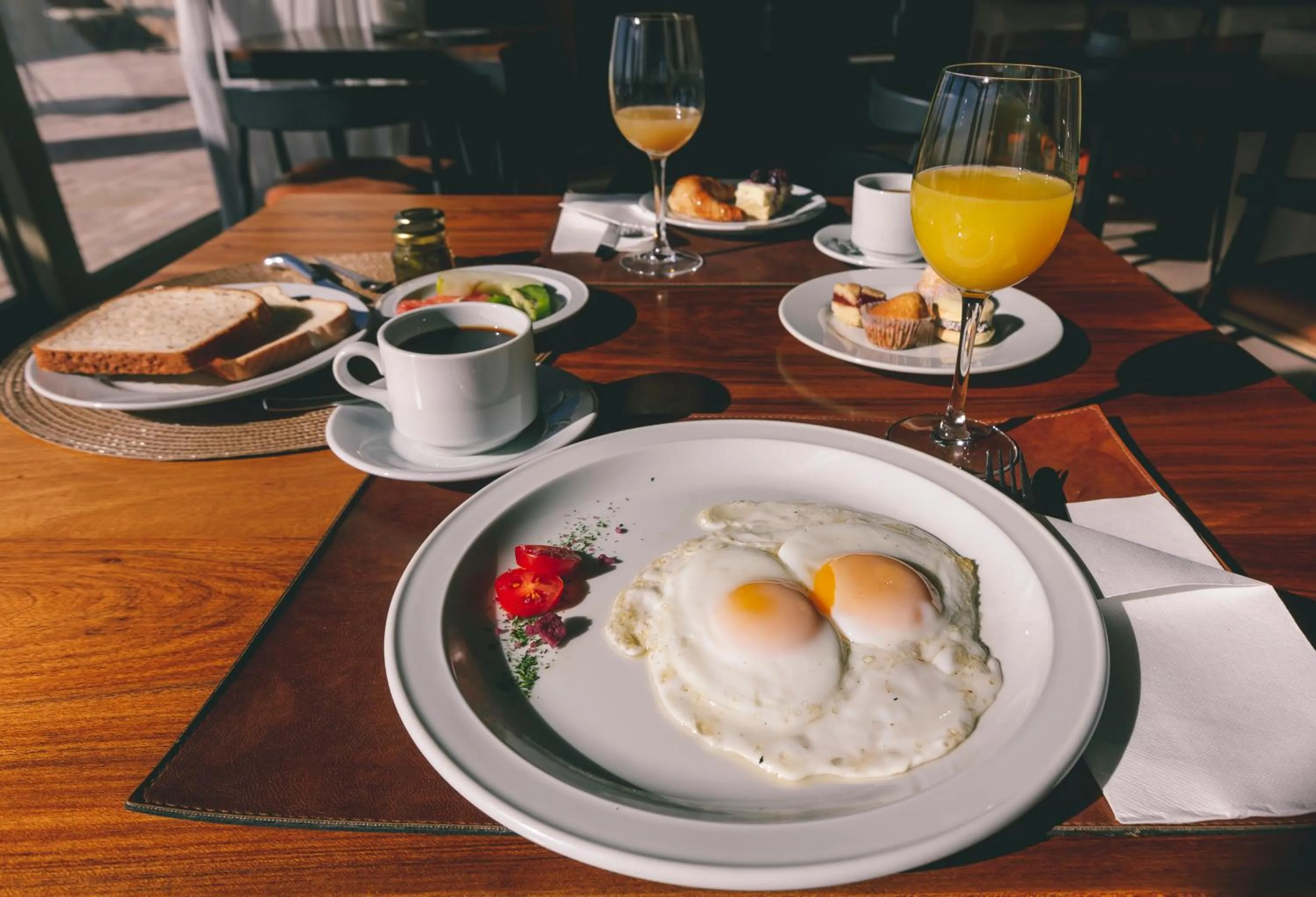 Food and drinks in Rosell Boher Winery Lodge & Spa