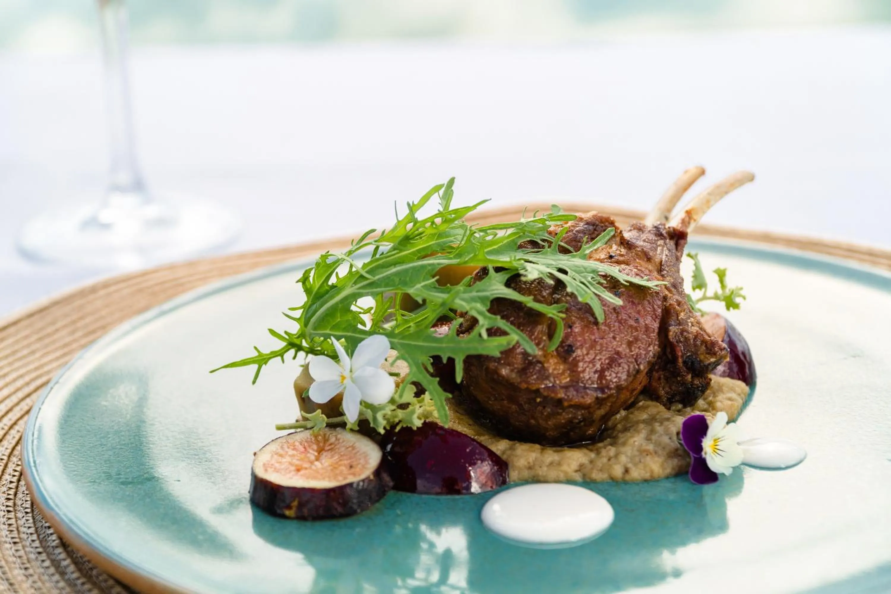 Restaurant/places to eat in Rosell Boher Winery Lodge & Spa