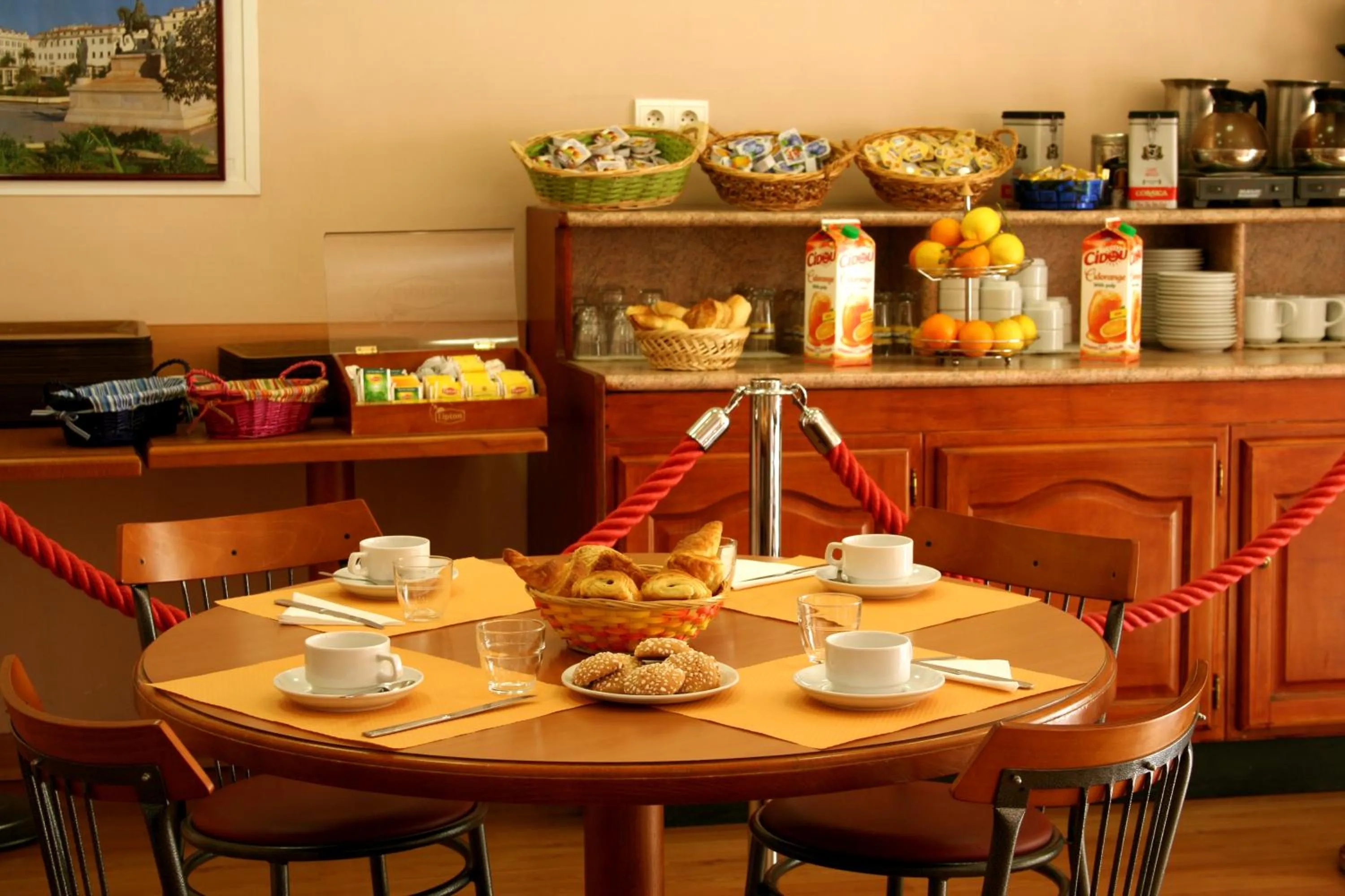 Breakfast in Hotel le Dauphin