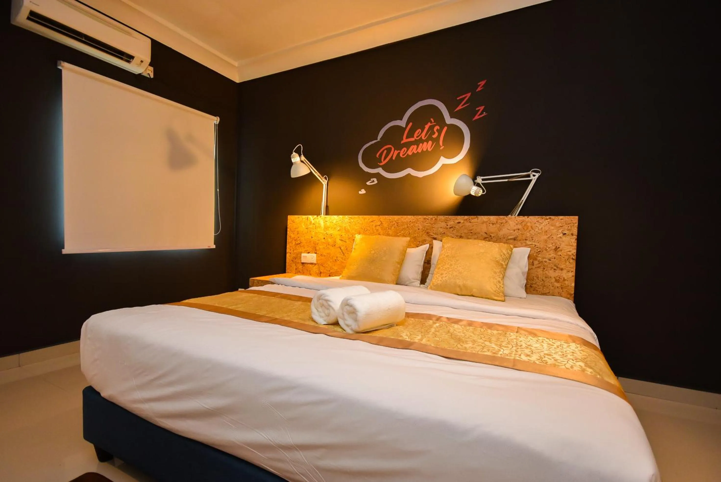 Bed in Tiara Desaru Seaview Residence