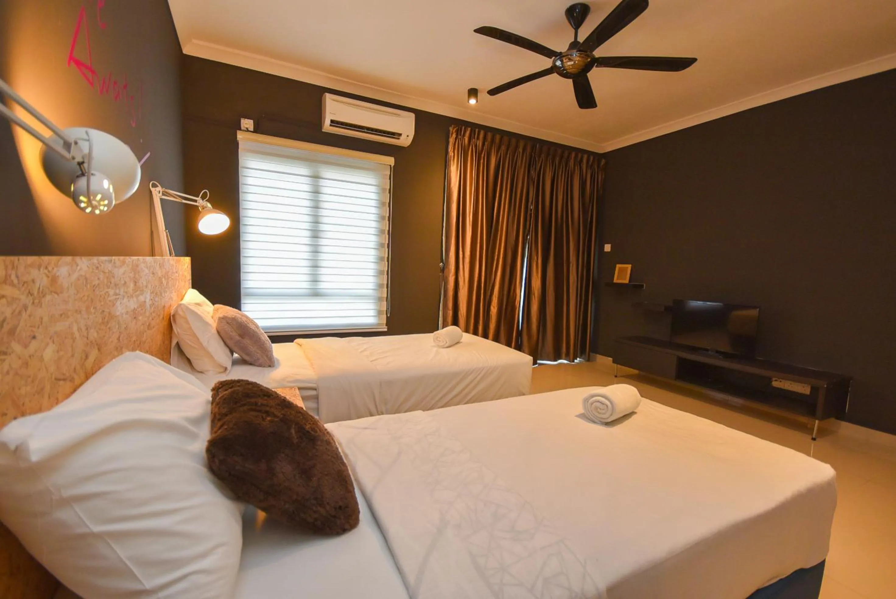 Bed in Tiara Desaru Seaview Residence