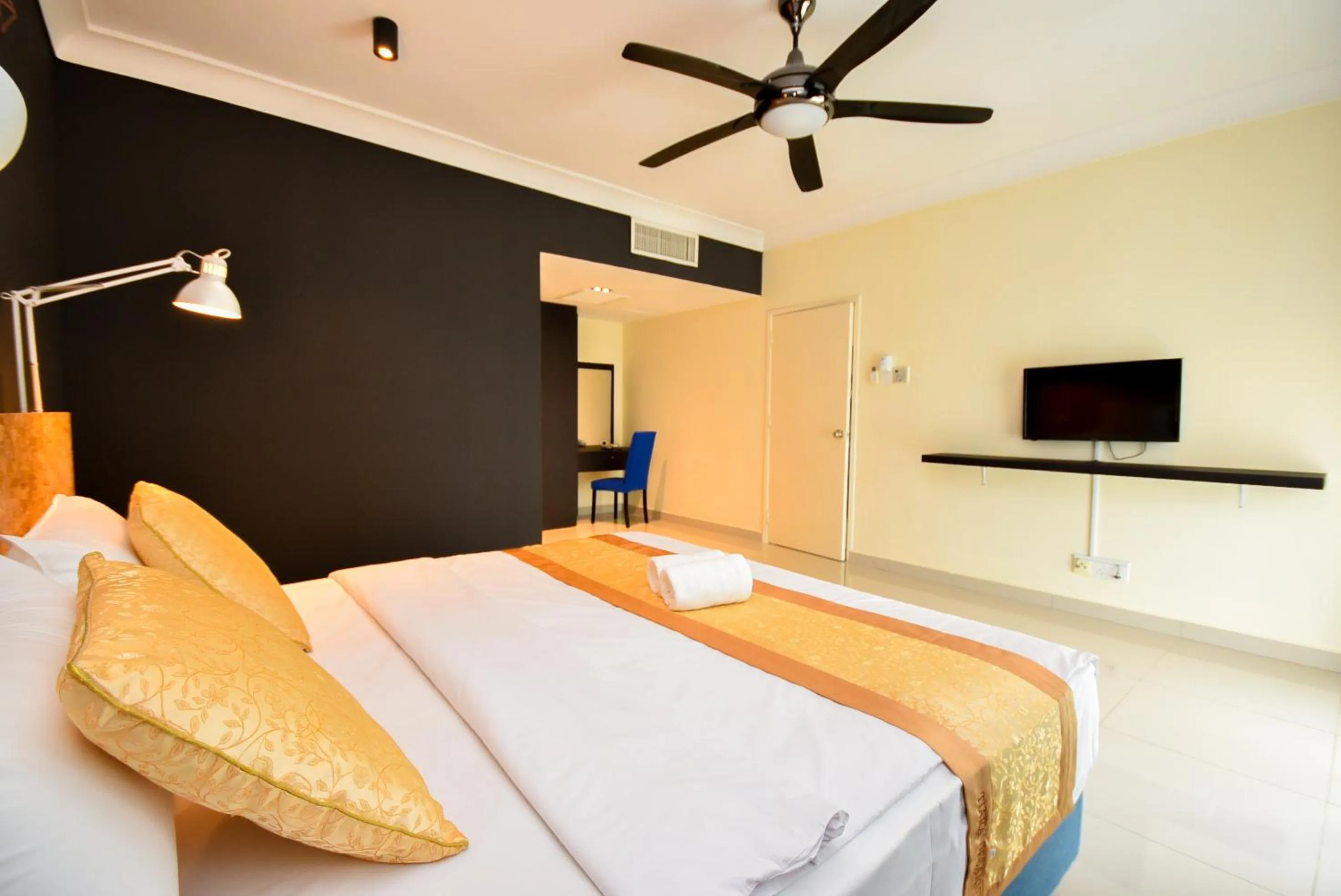 Bed in Tiara Desaru Seaview Residence