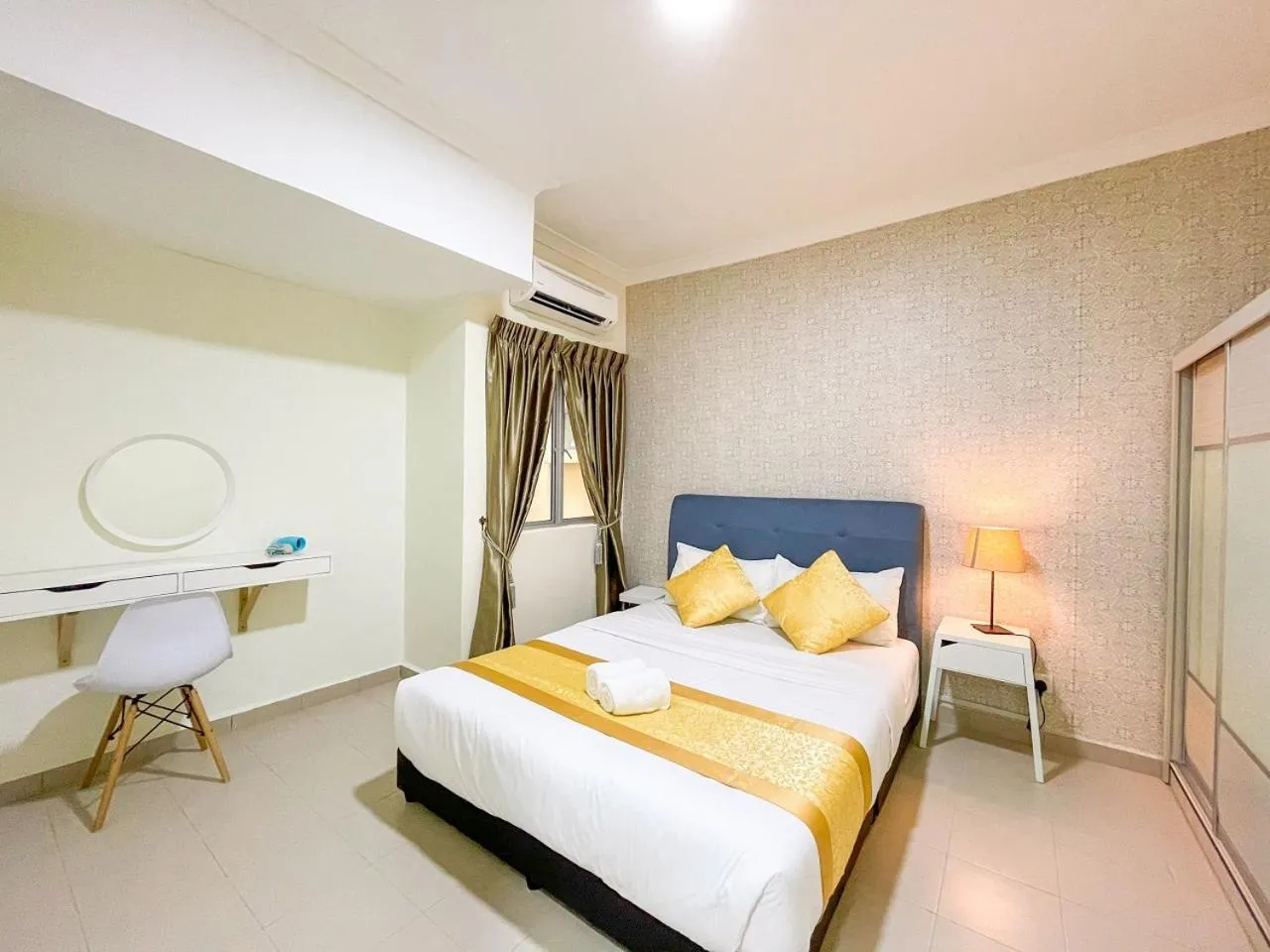 Bed in Tiara Desaru Seaview Residence