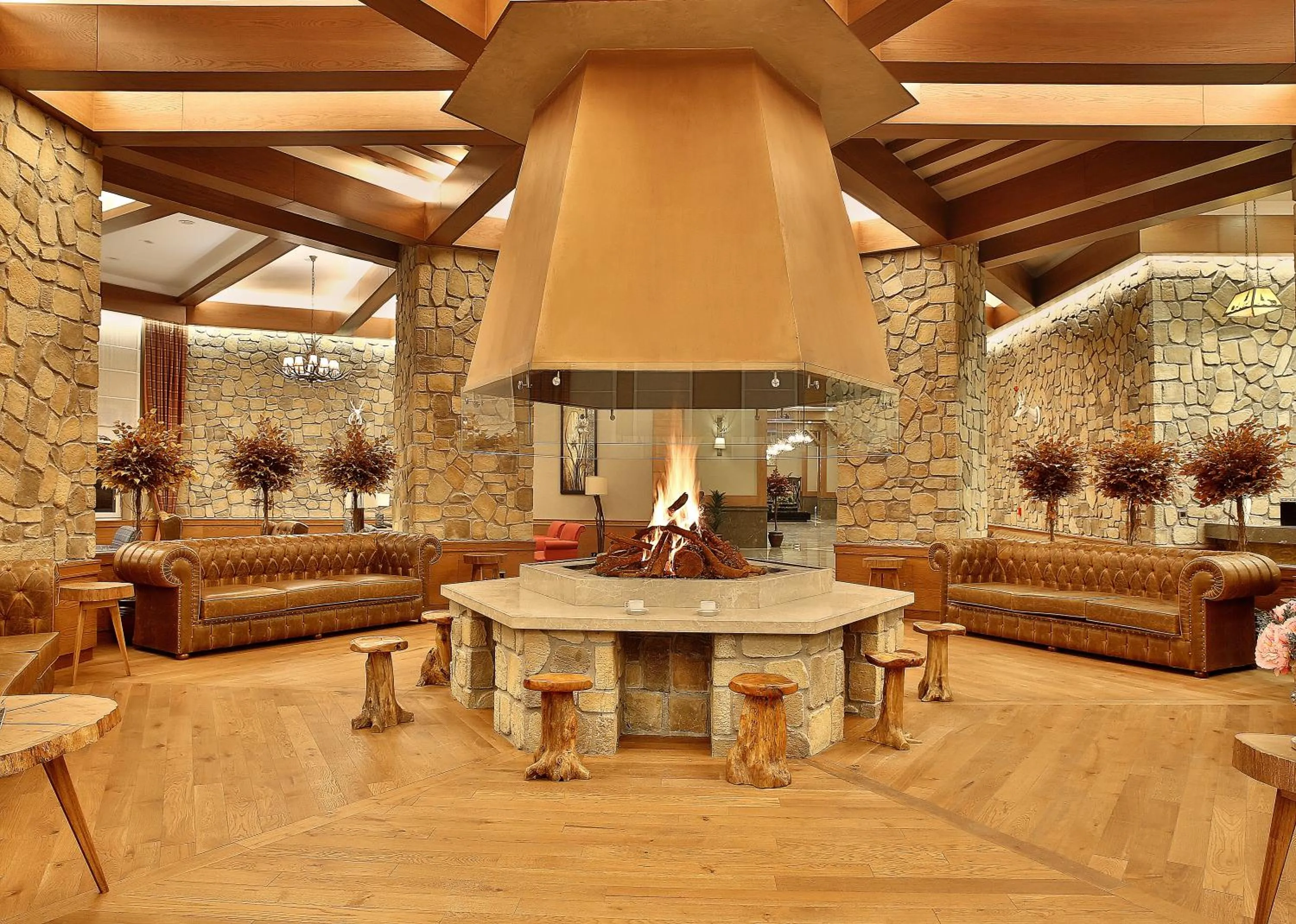 Communal lounge/ TV room in Bof Hotels Uludağ Ski&Luxury Resort All Inclusive