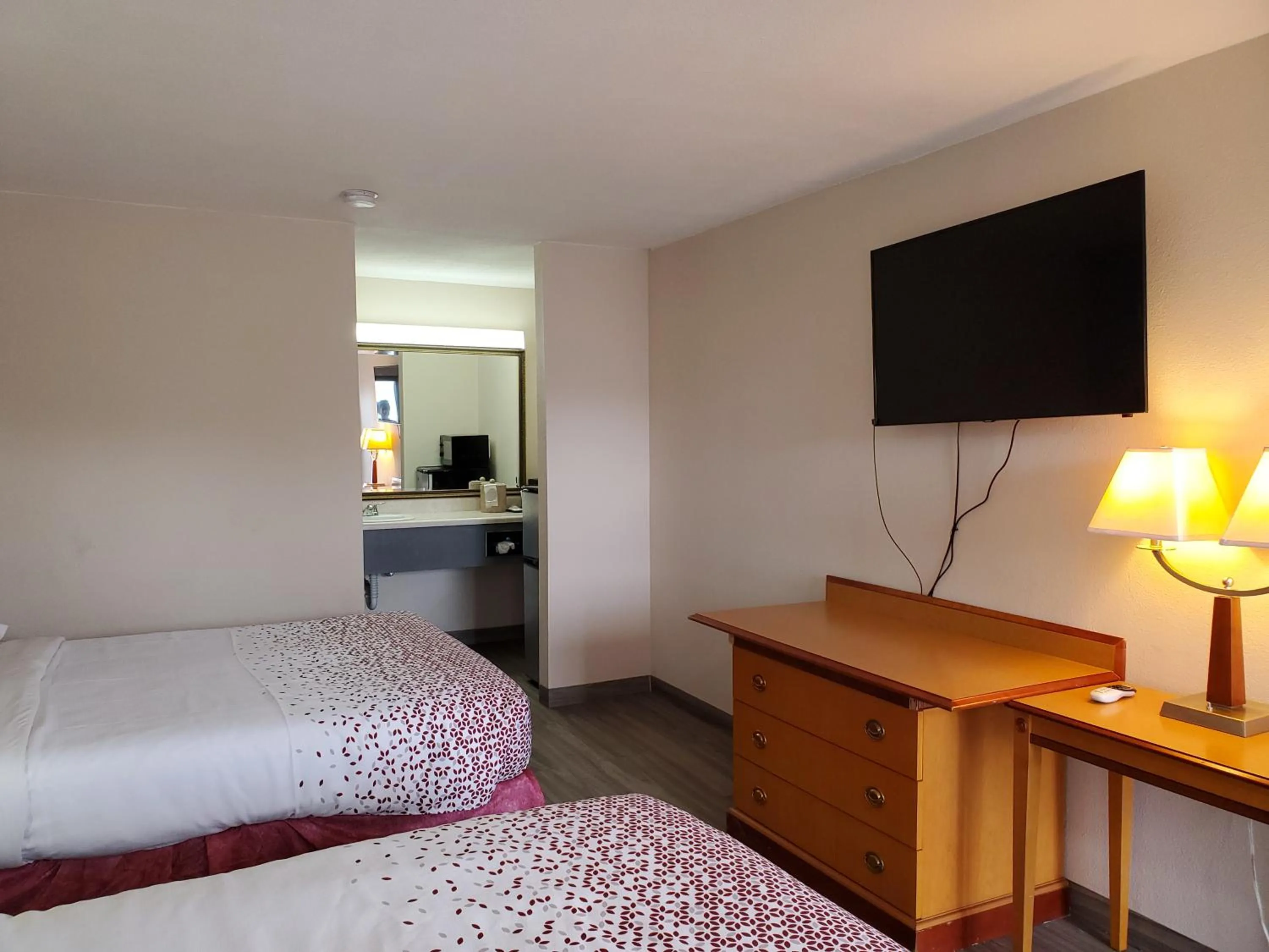 Bedroom in Travel Inn