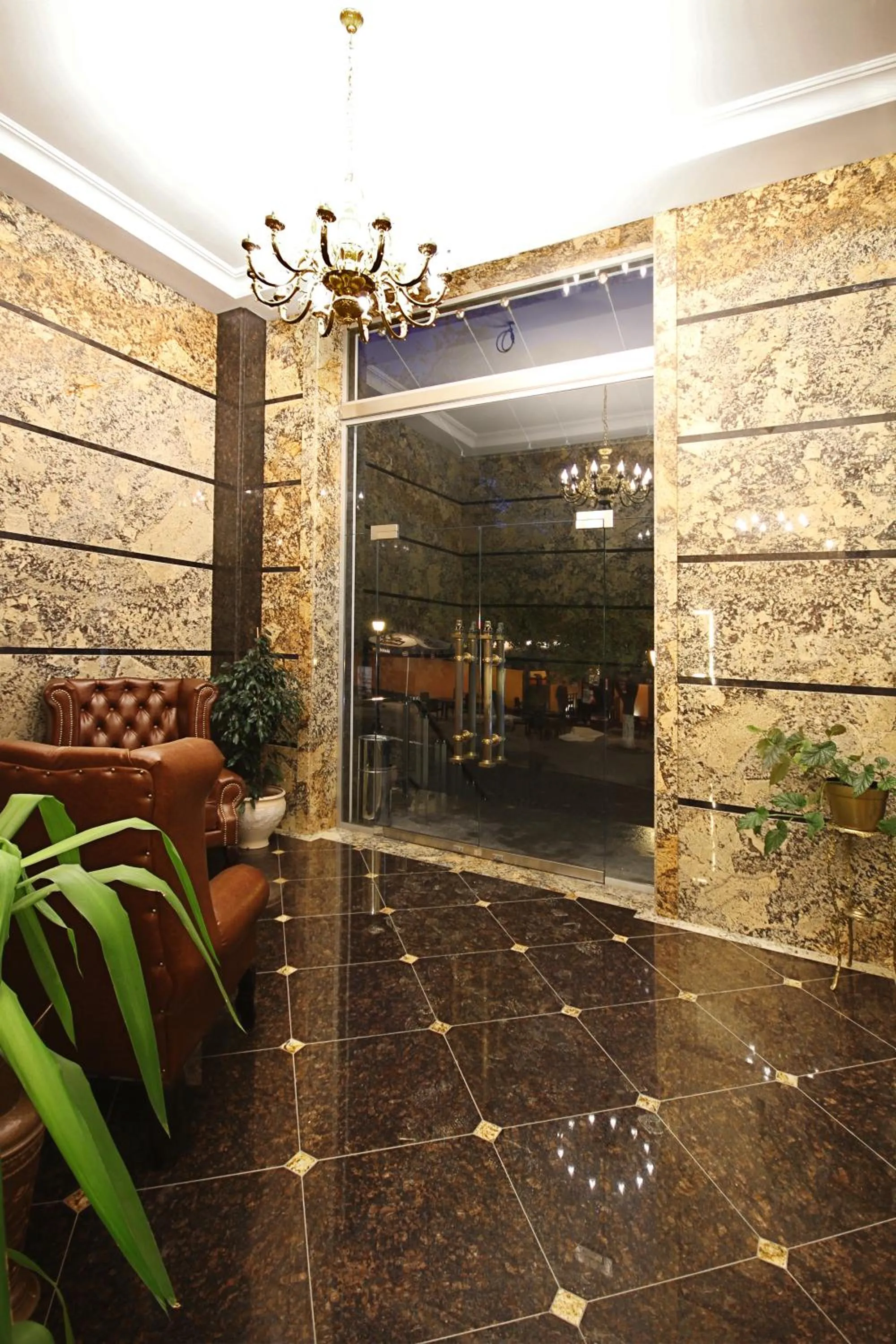 Area and facilities in City Park Hotel