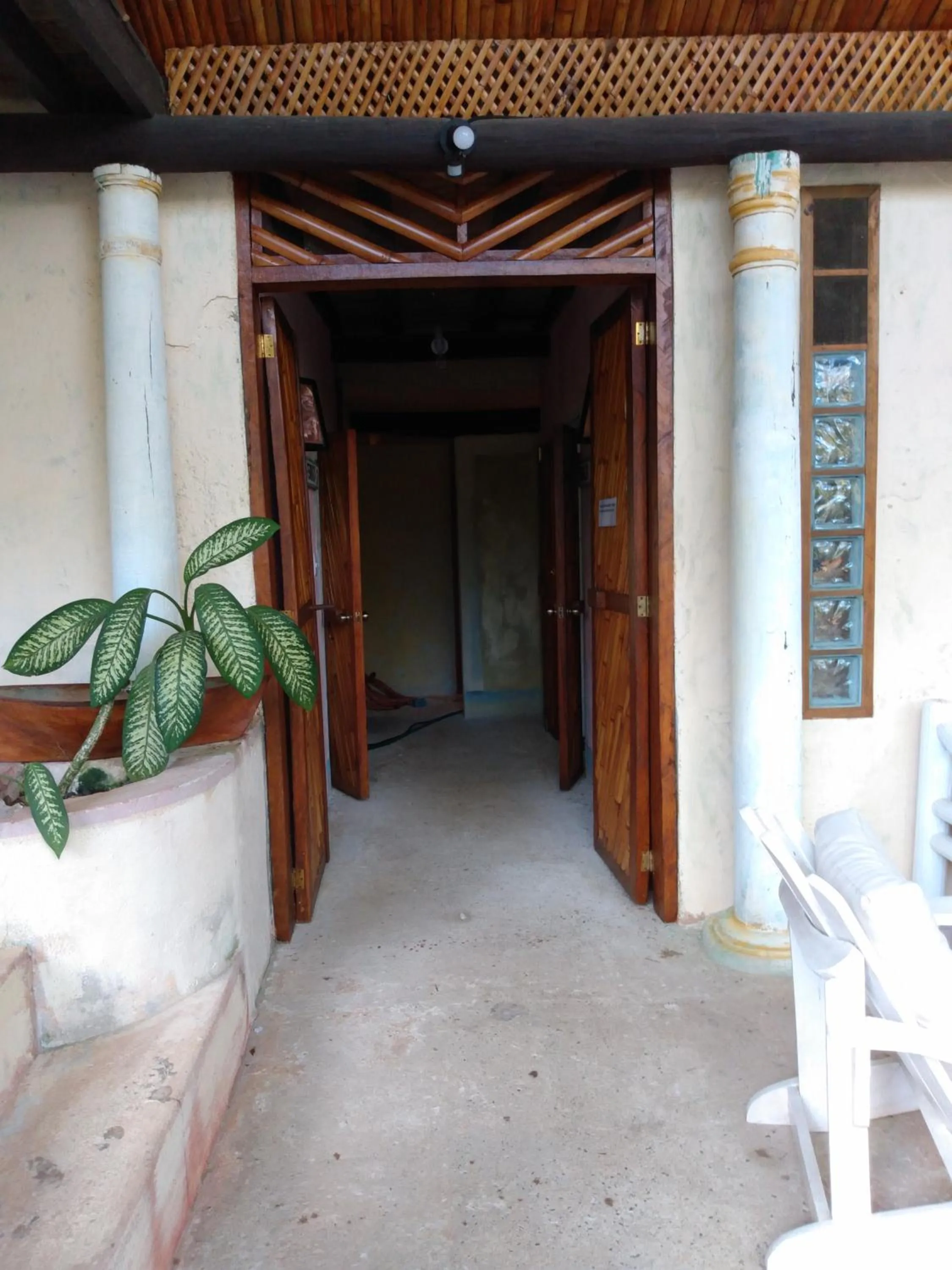 Family Room with Balcony in Tortugal Boutique River Lodge