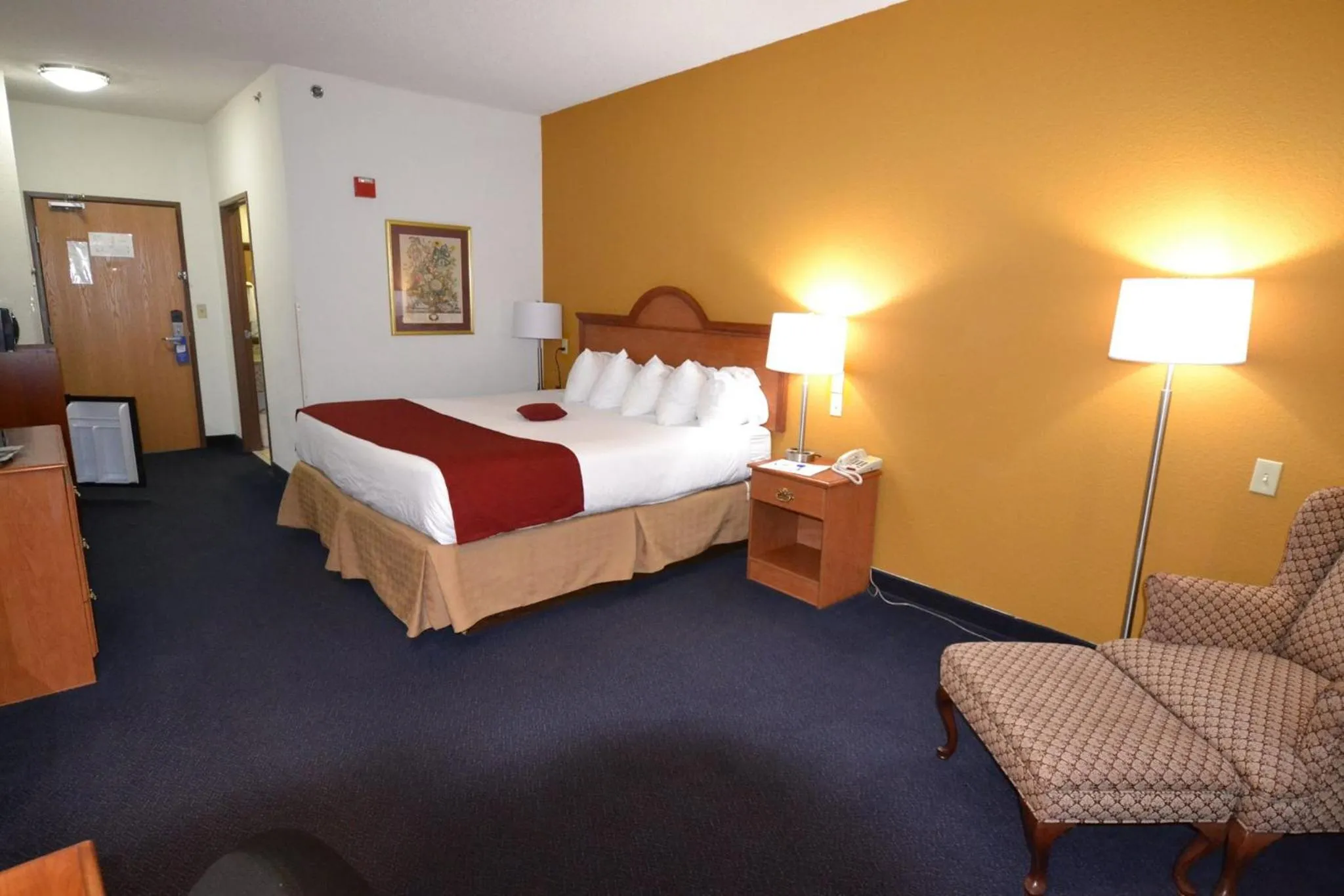 Bedroom in Baymont by Wyndham Albany