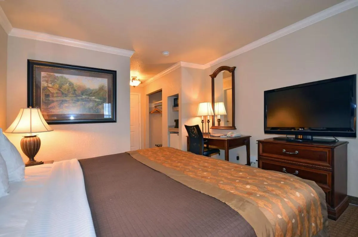 Bed in Best Western Inn of McAlester