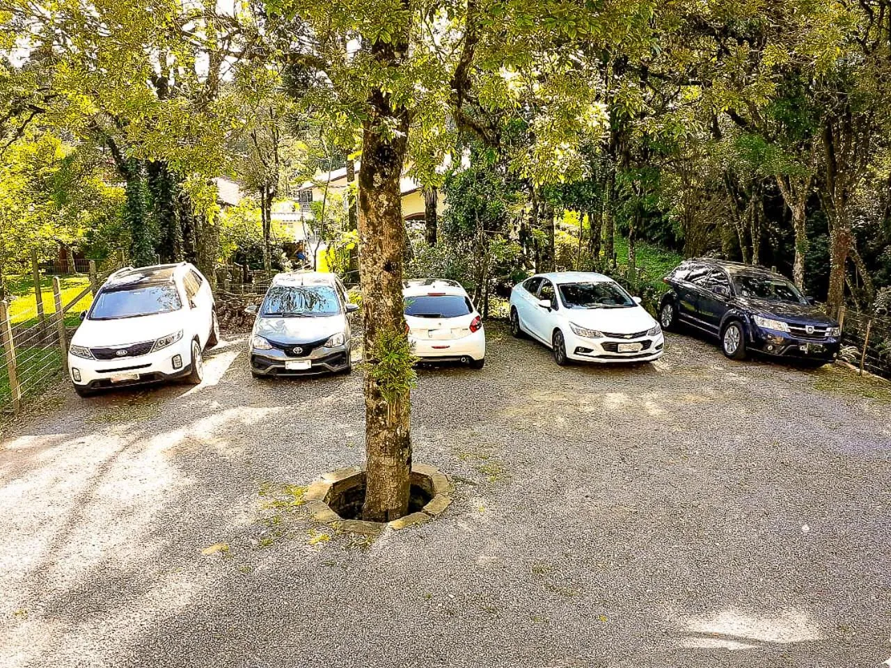 Parking in Pousada Vovô Nino