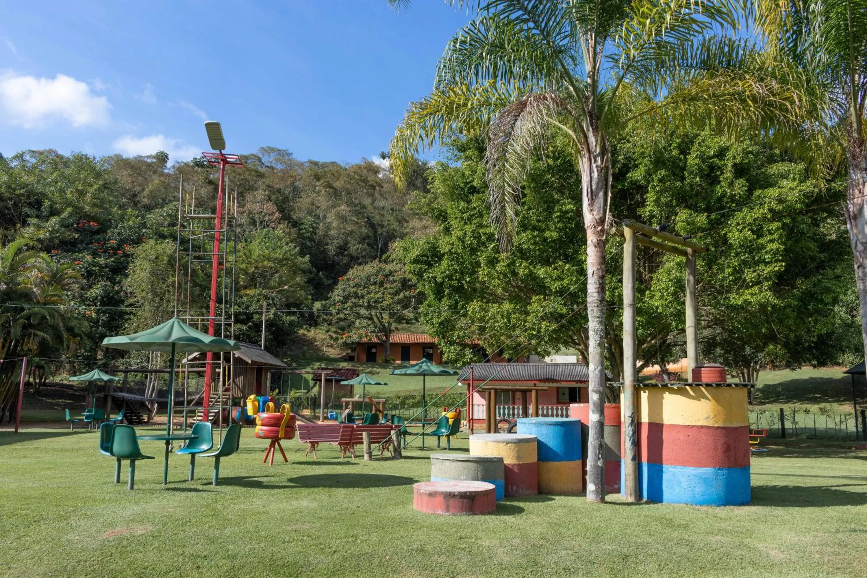 Children play ground in Bomtempo Itaipava by Castelo Itaipava