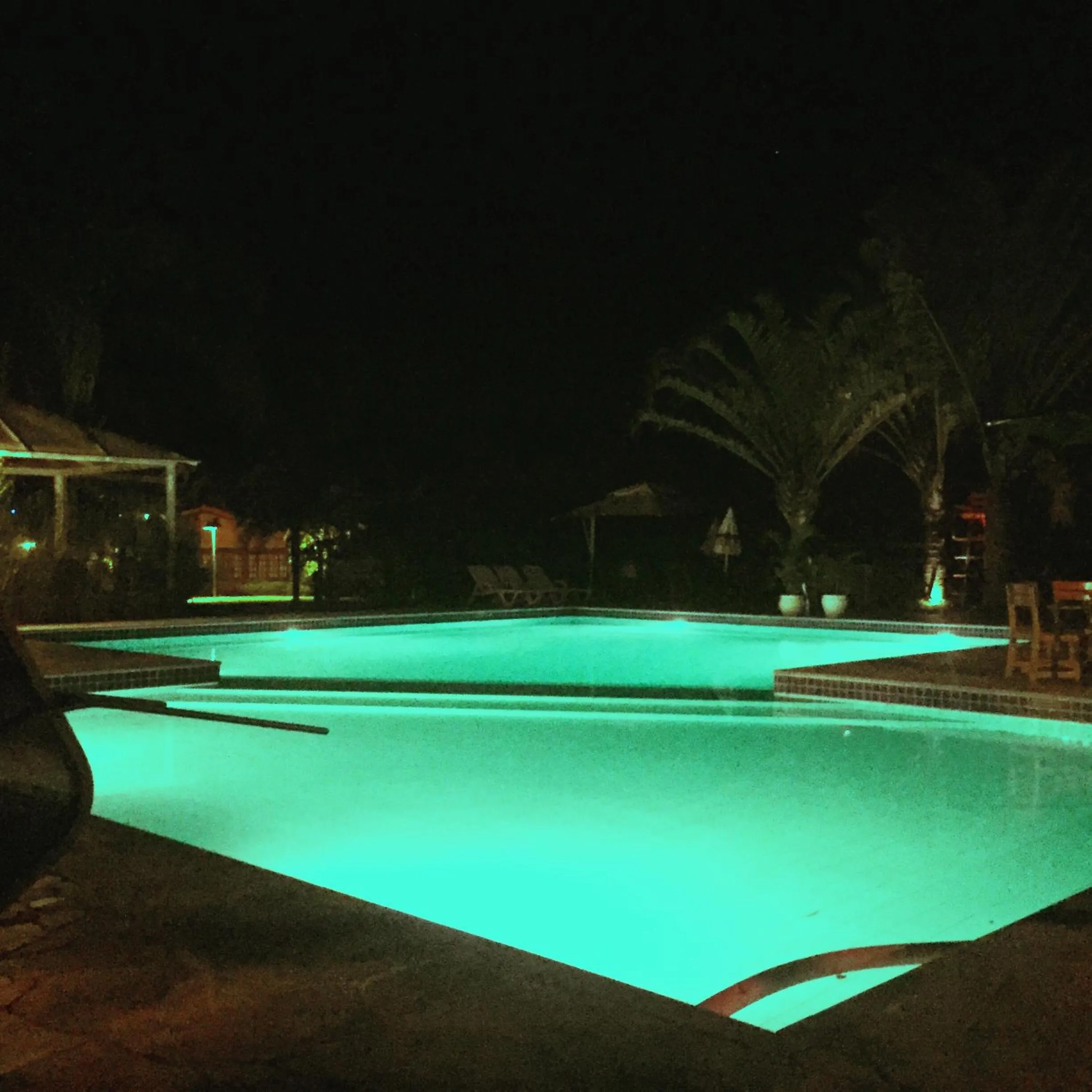 Night in Bomtempo Itaipava by Castelo Itaipava