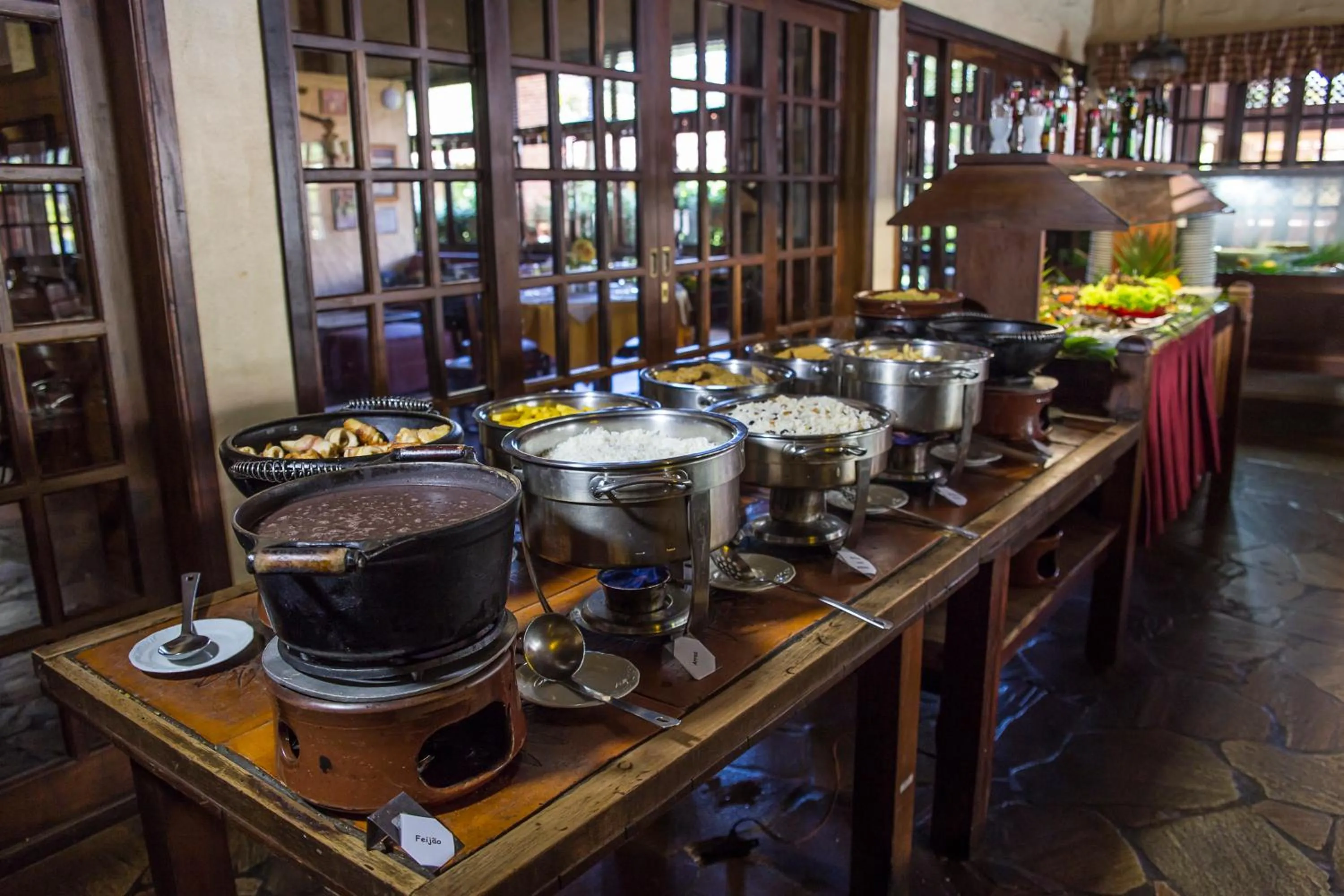 Restaurant/places to eat in Bomtempo Itaipava by Castelo Itaipava