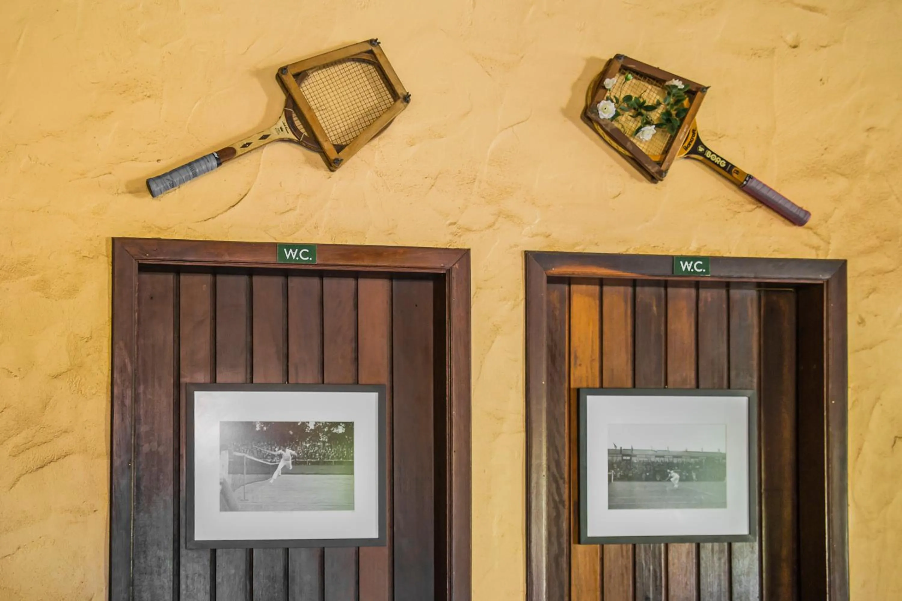 Living room in Bomtempo Itaipava by Castelo Itaipava