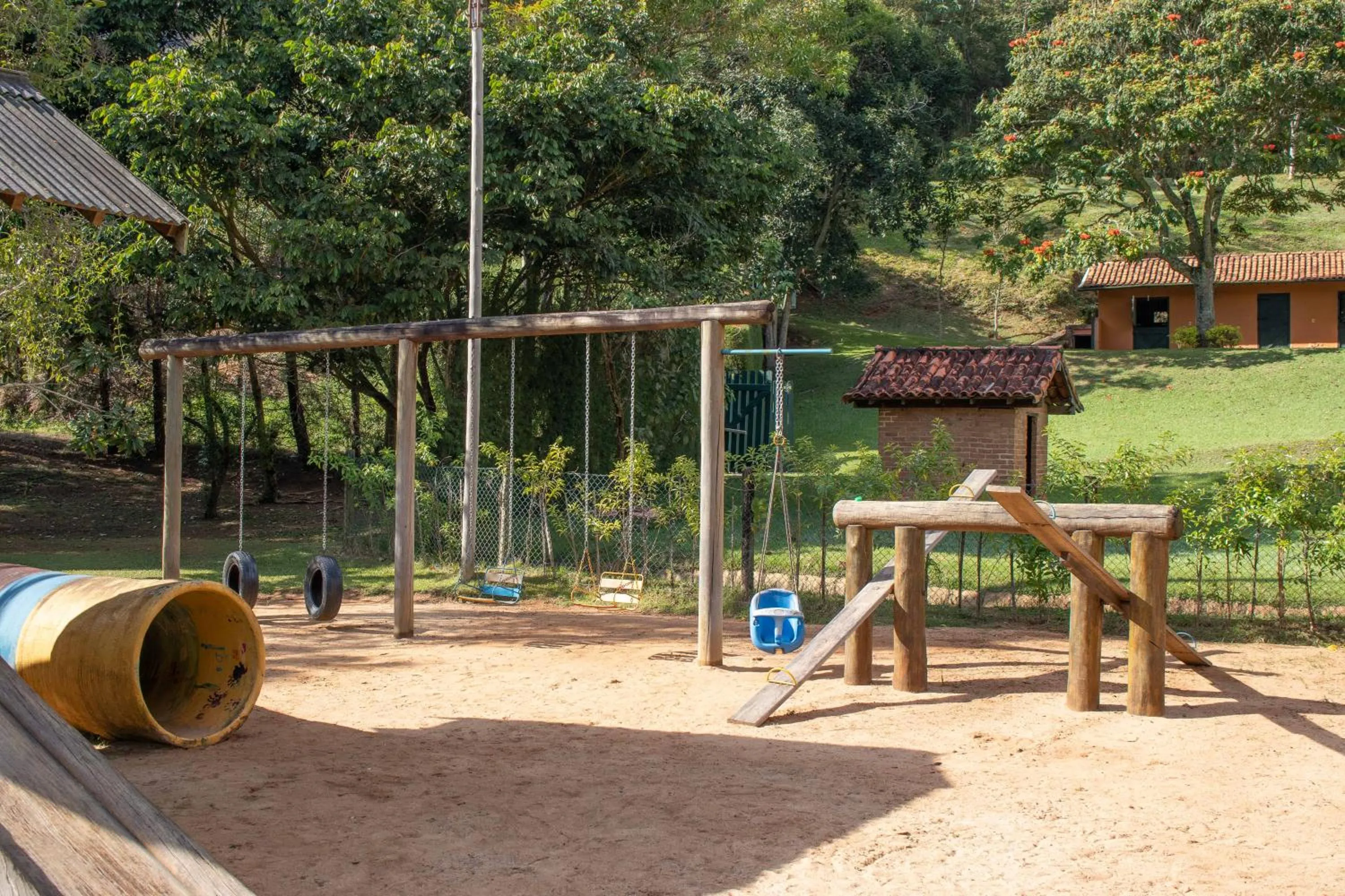 Children play ground in Bomtempo Itaipava by Castelo Itaipava
