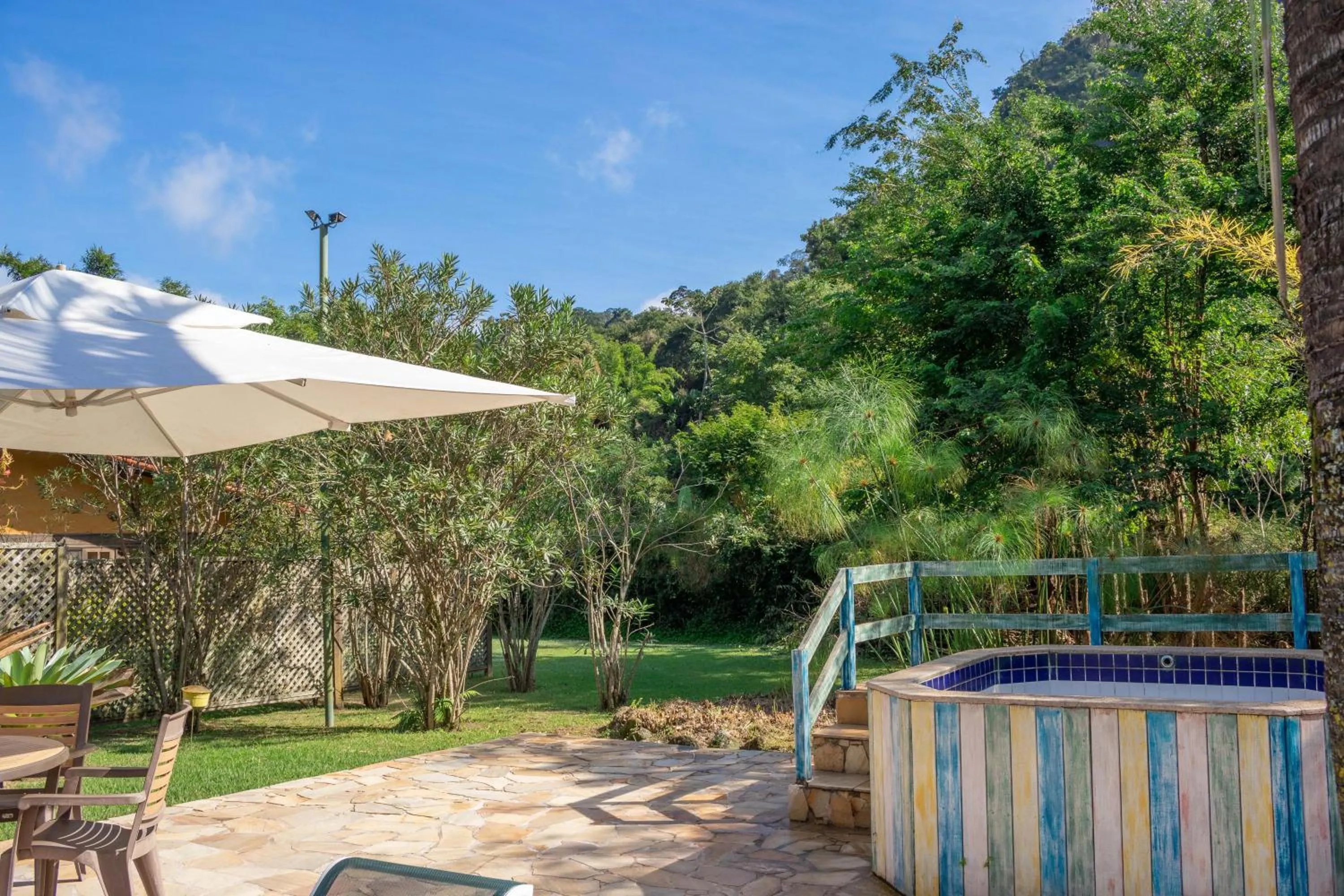 Garden in Bomtempo Itaipava by Castelo Itaipava