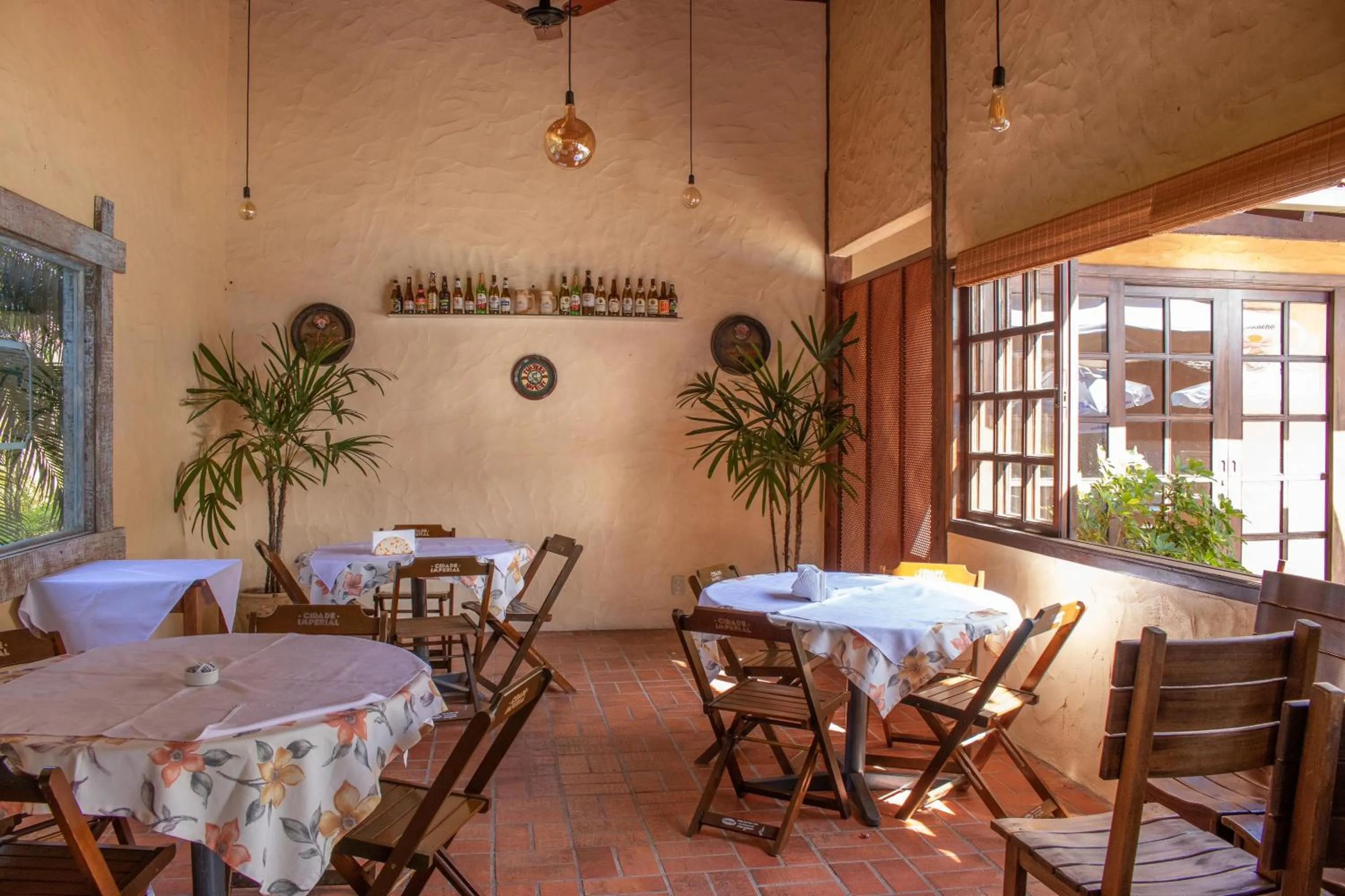 Restaurant/places to eat in Bomtempo Itaipava by Castelo Itaipava