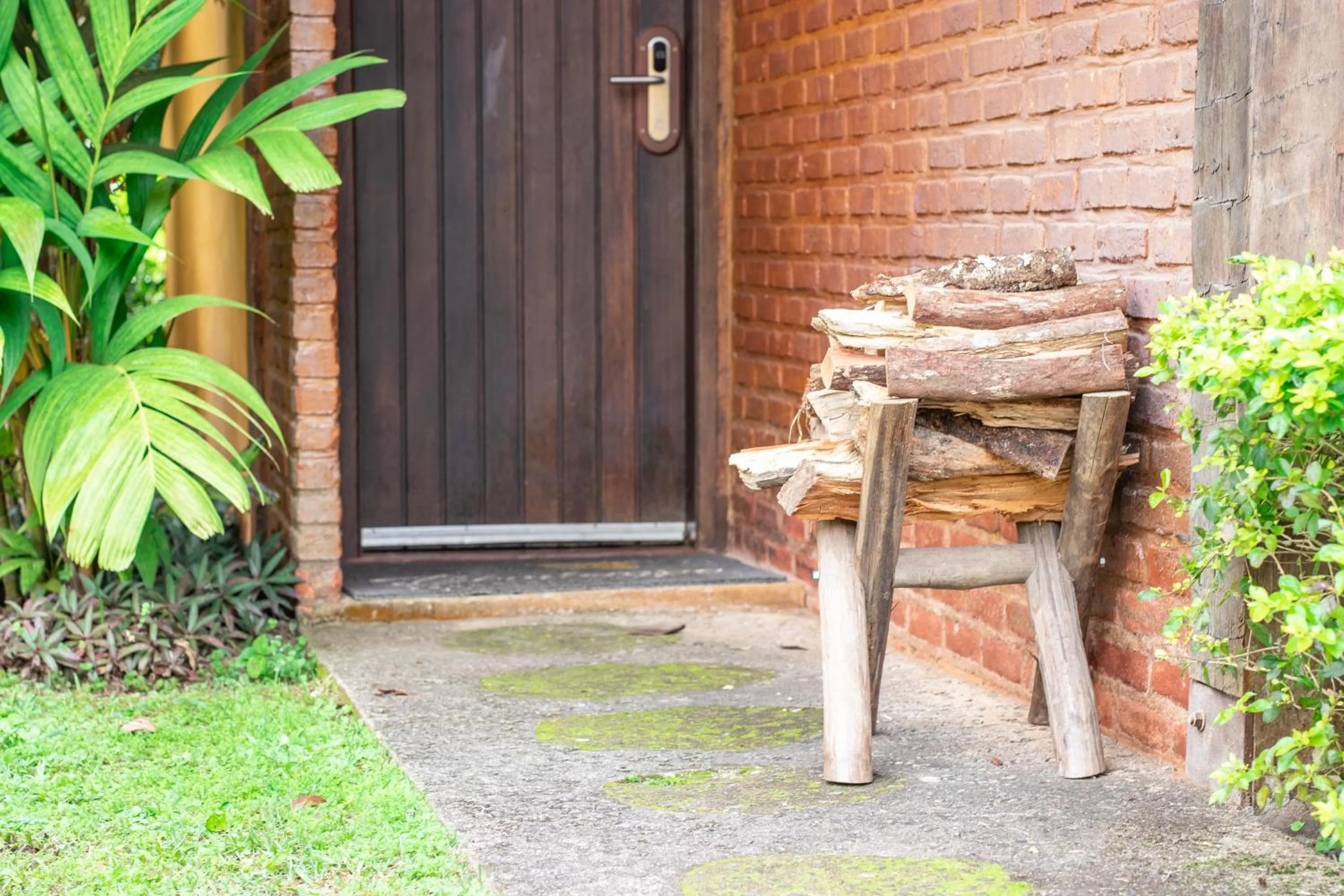 Spring in Bomtempo Itaipava by Castelo Itaipava