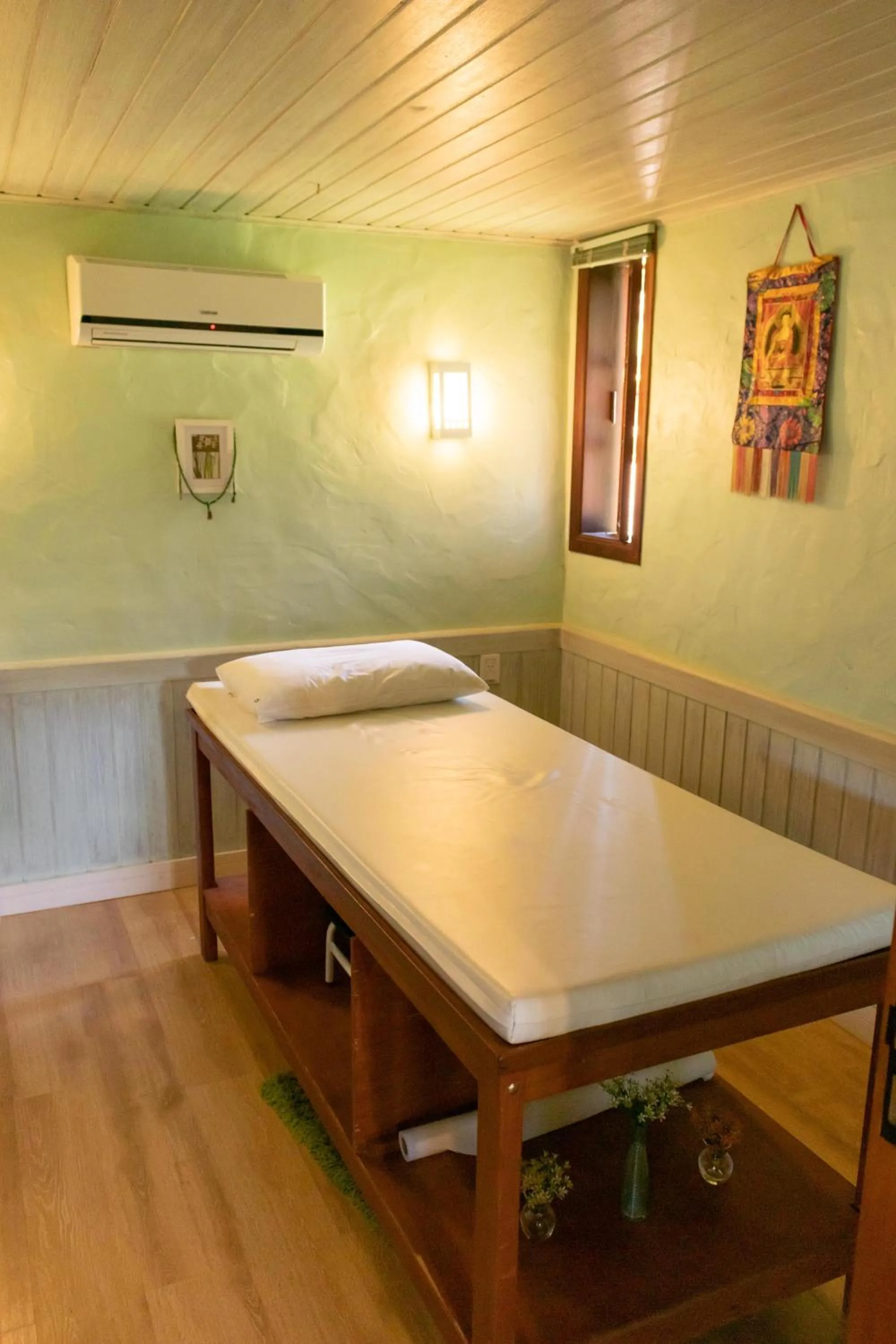 Massage in Bomtempo Itaipava by Castelo Itaipava