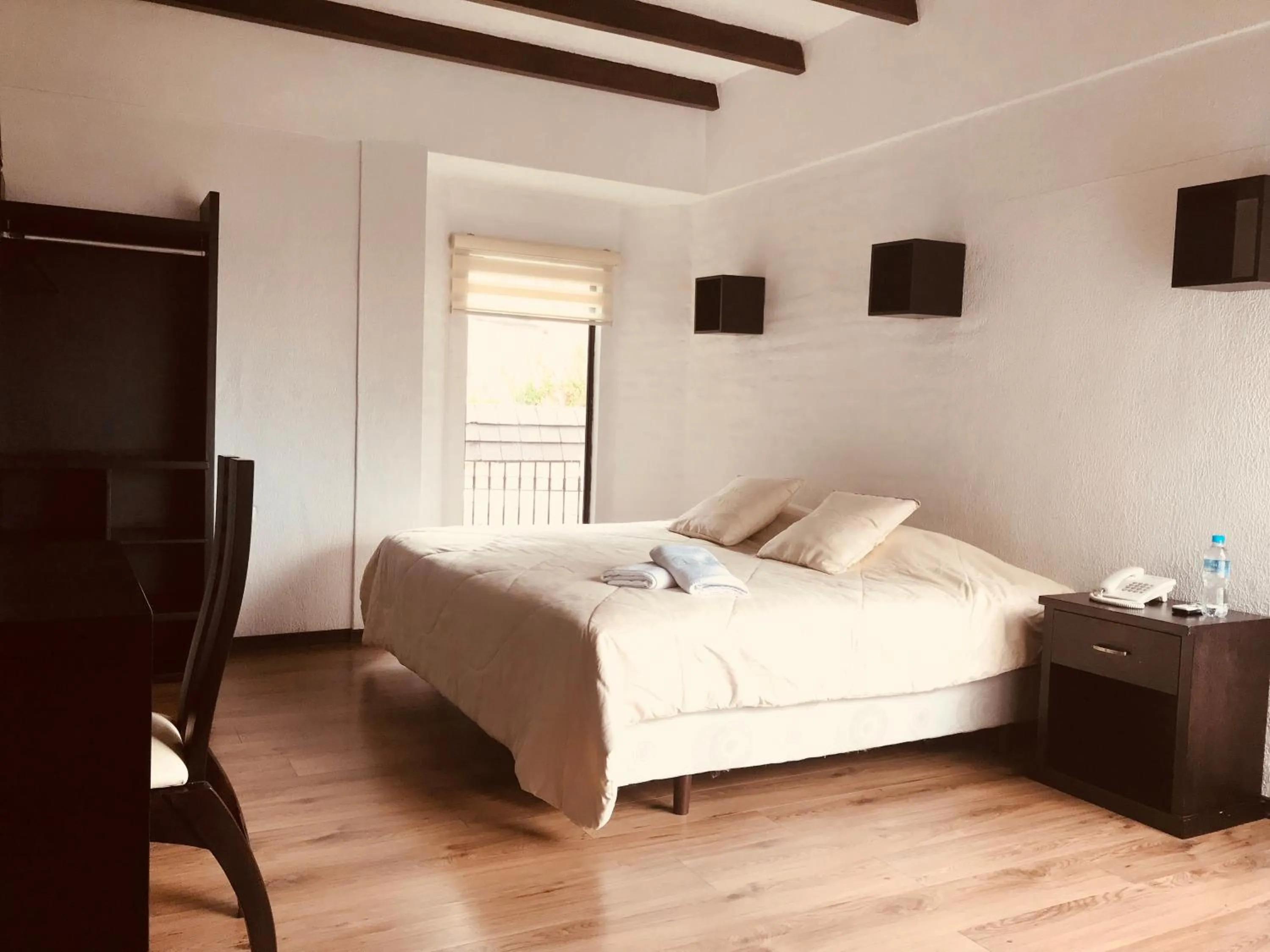 Photo of the whole room, Bed in Hotel Bellavista Quito