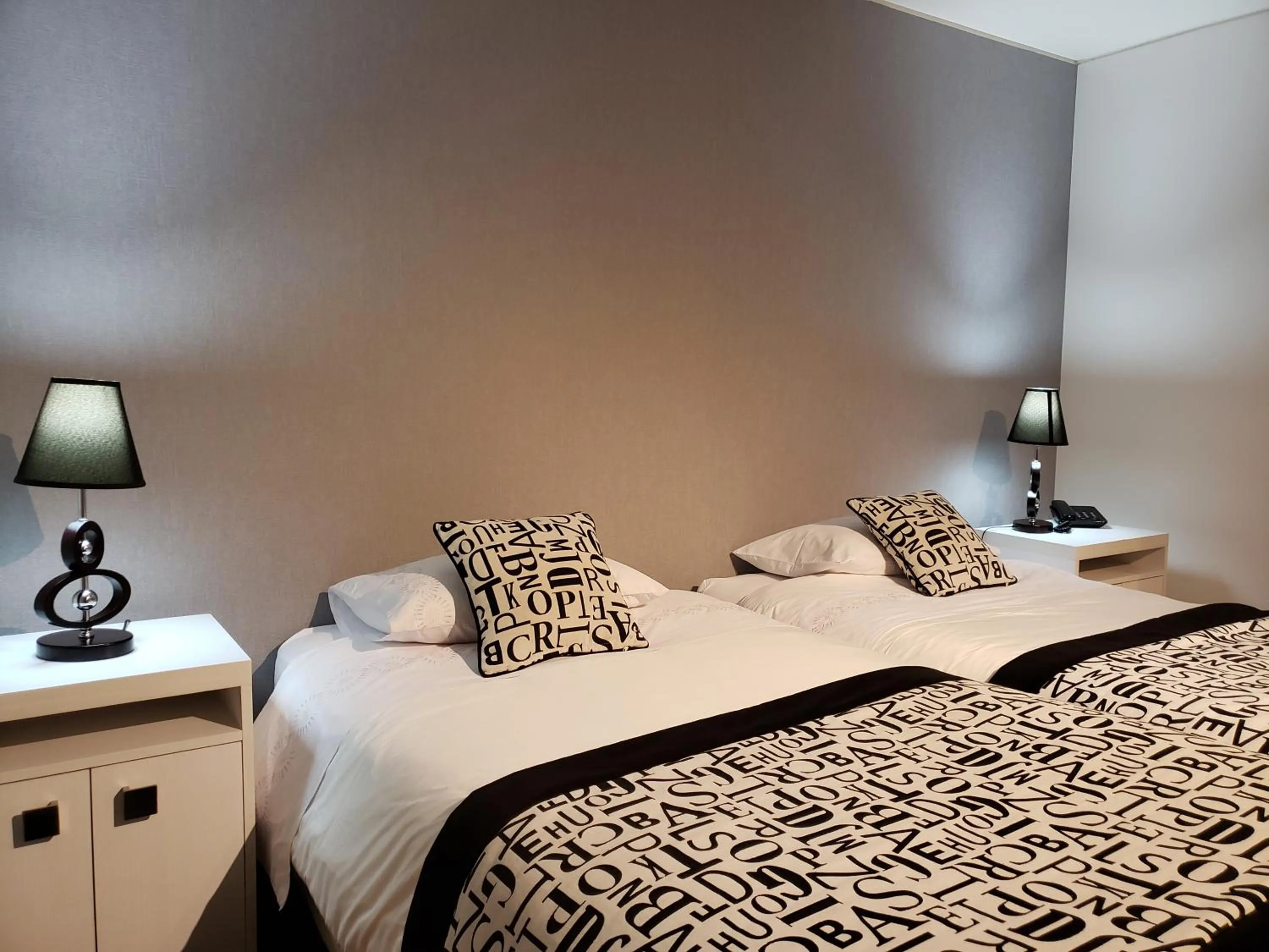 Photo of the whole room, Bed in Martina de Goñi