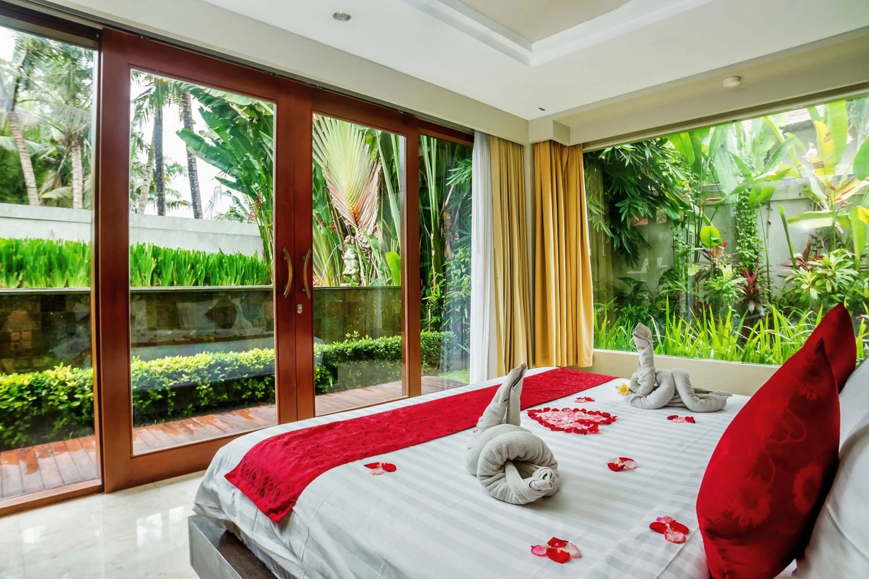Bed in Khayangan Kemenuh Villas by Premier Hospitality Asia