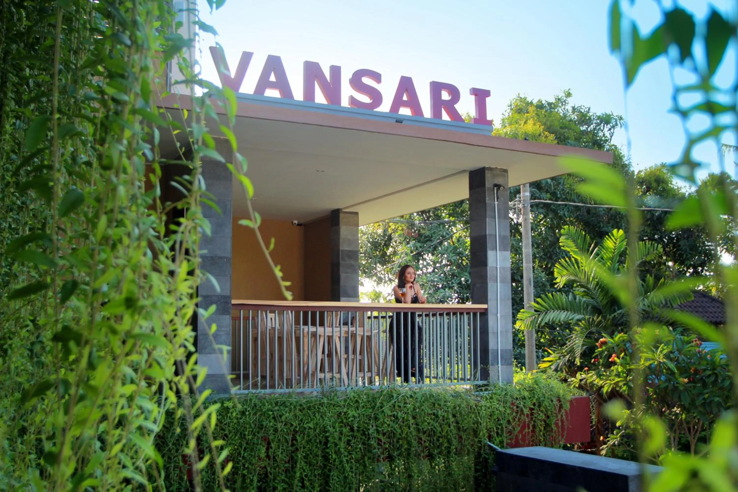 Property building in Vansari Hotel