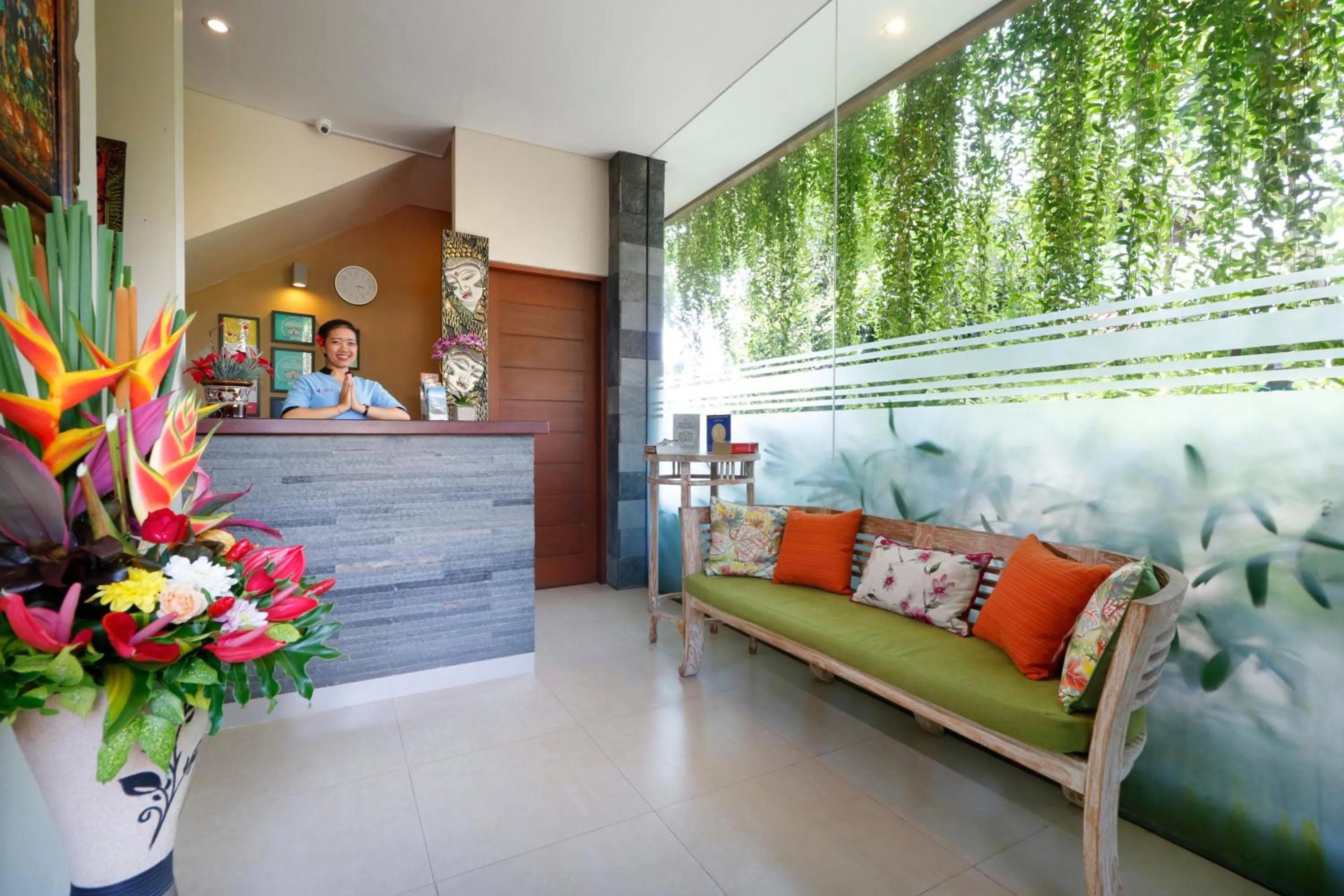 Lobby or reception in Vansari Hotel