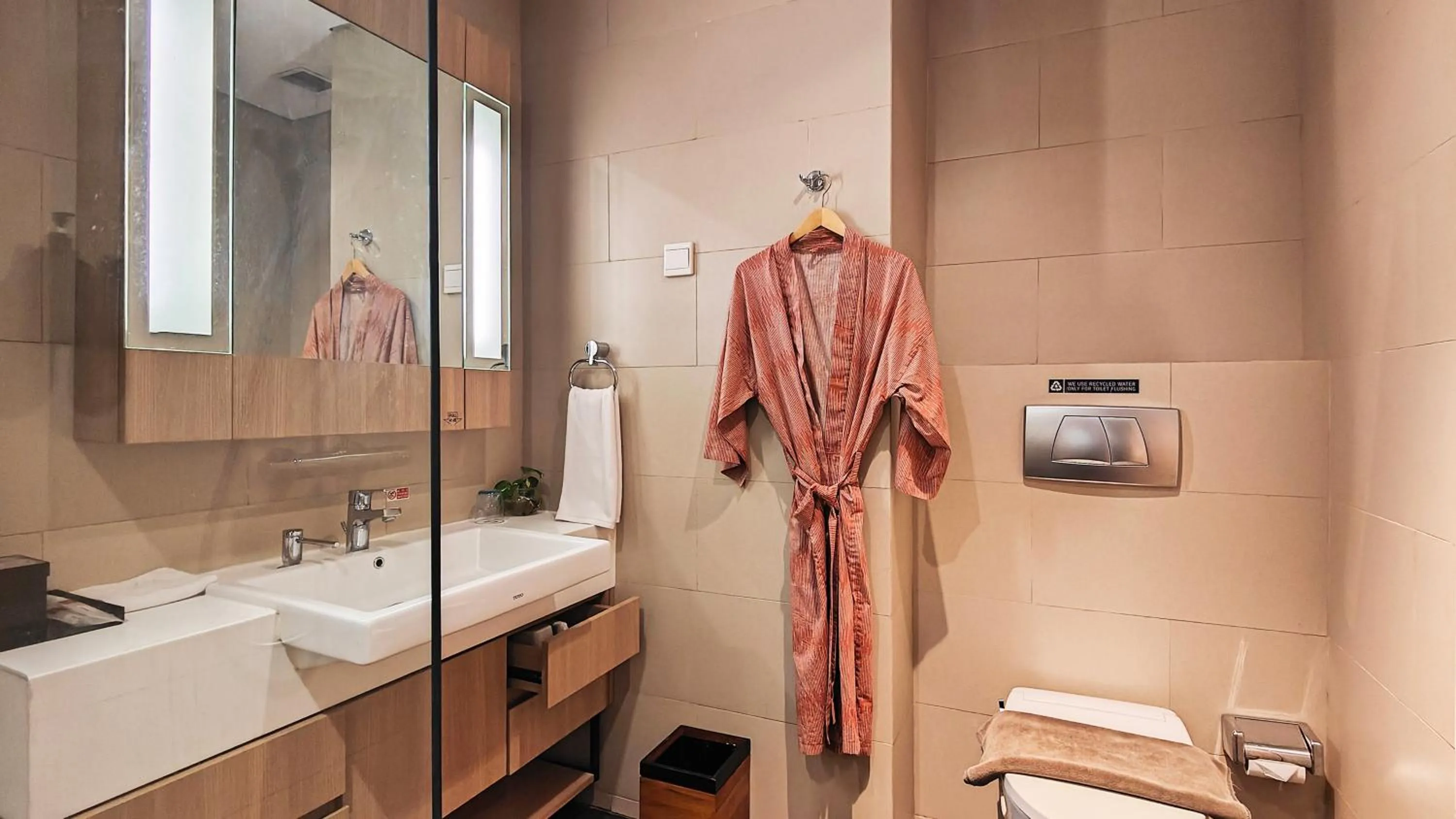 Bathroom in Ra Premiere Simatupang