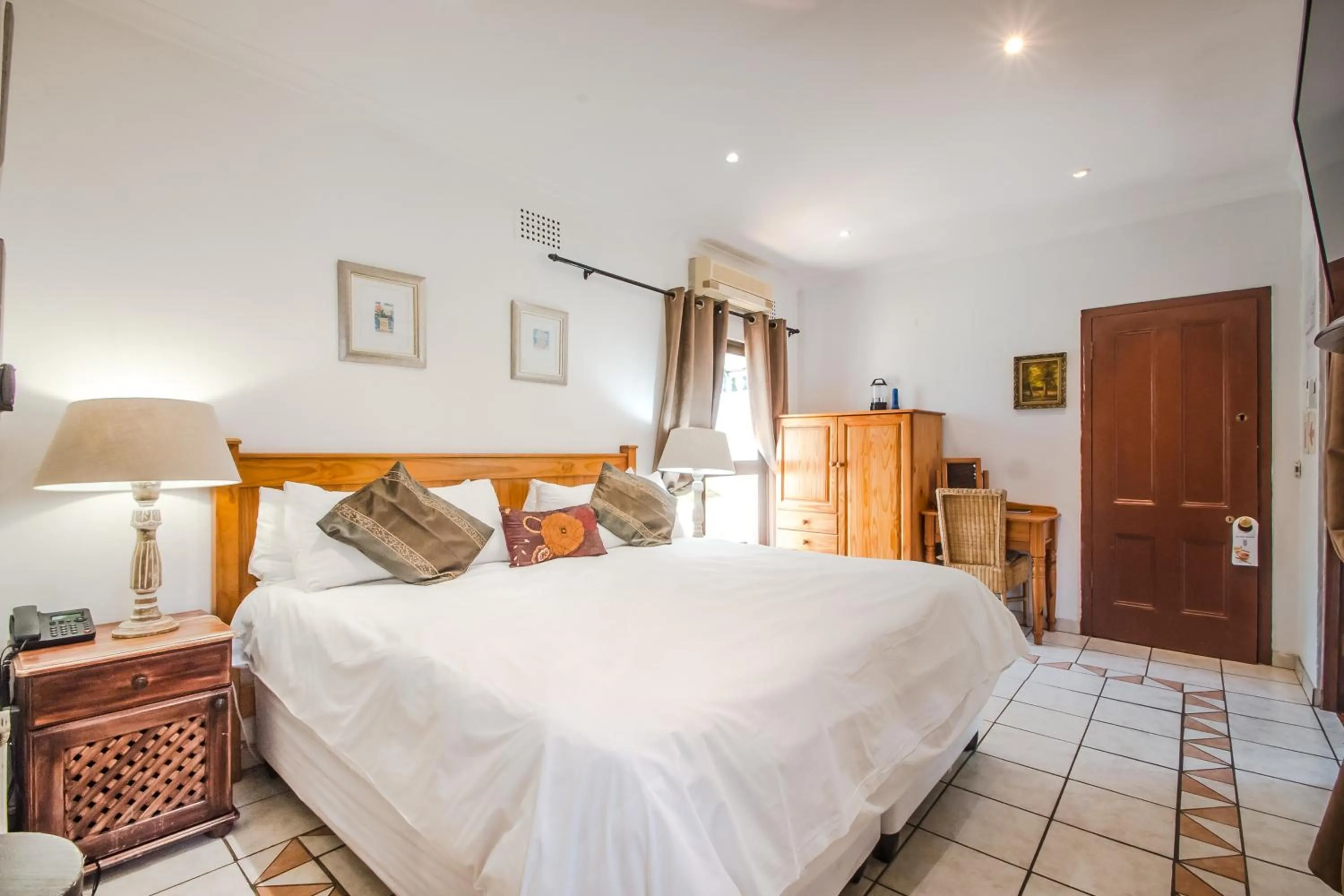 Bedroom in HoneyPot Guest house