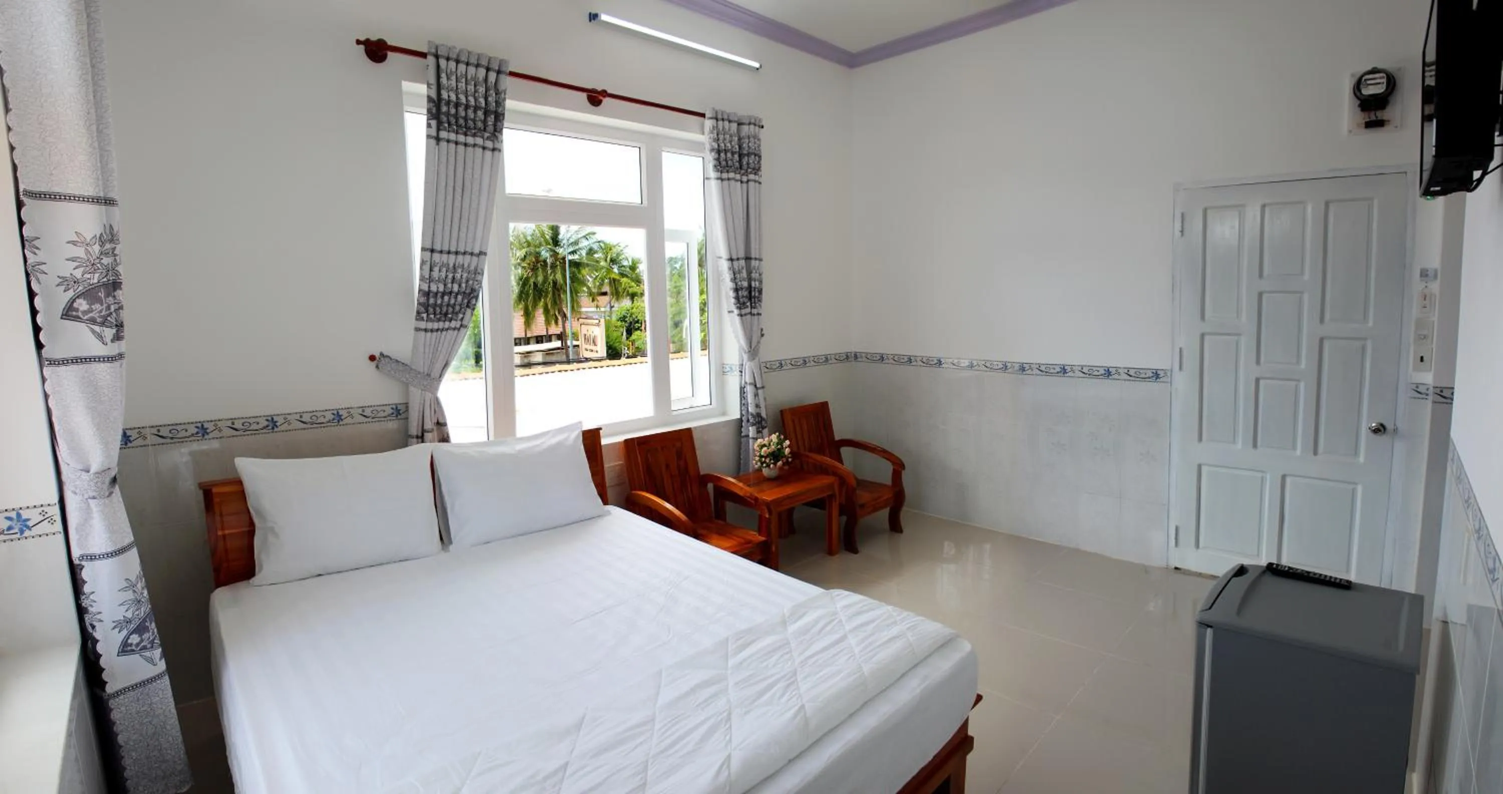 Bed in Hung Phuc Mui Ne Hotel