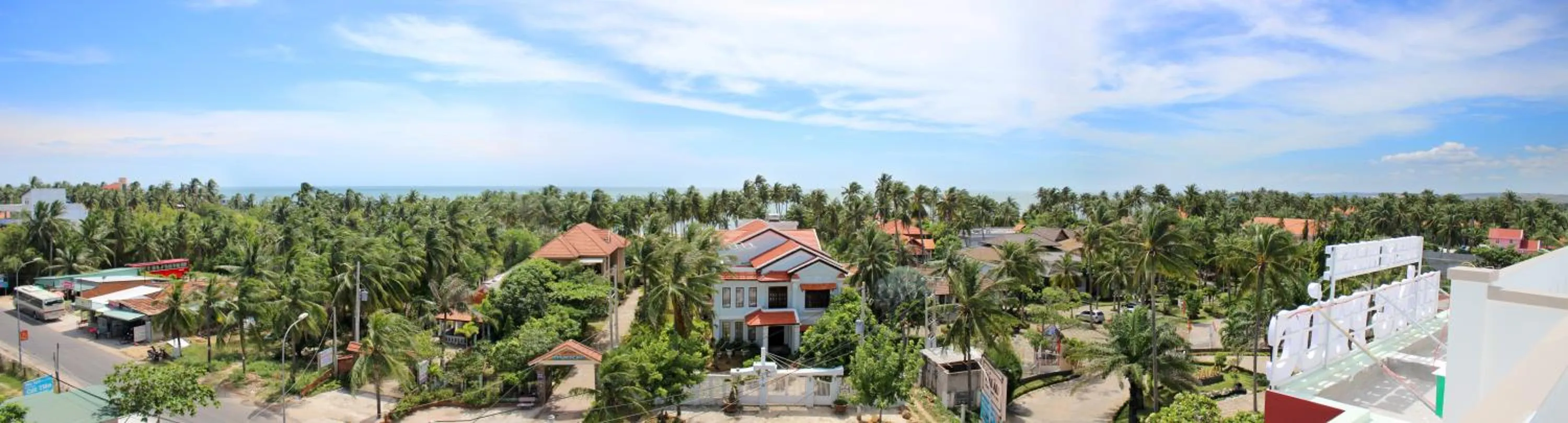 Neighbourhood in Hung Phuc Mui Ne Hotel