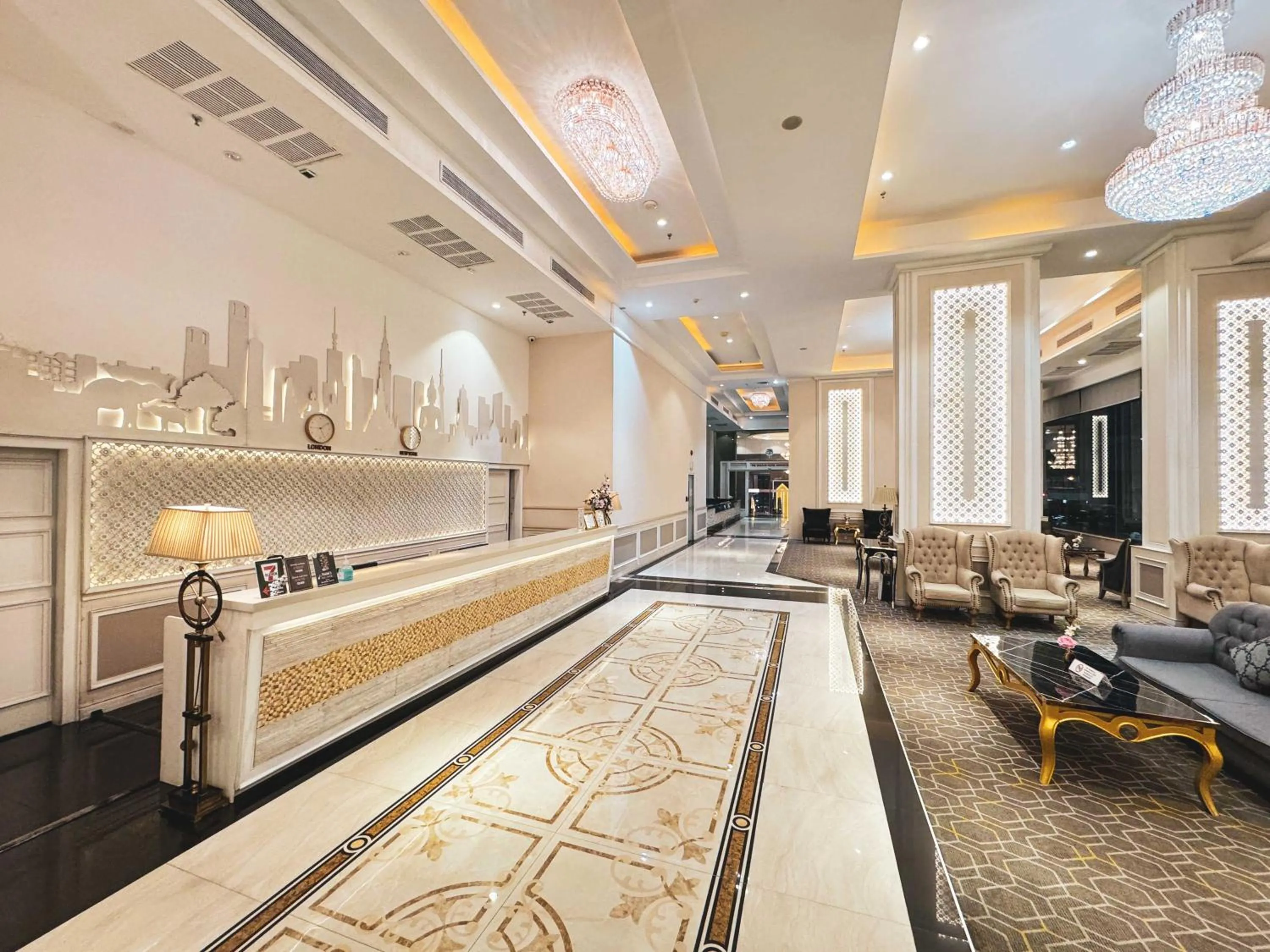 Lobby or reception in The Bazaar Hotel Bangkok - MRT Lat Phrao Ratchadapisek